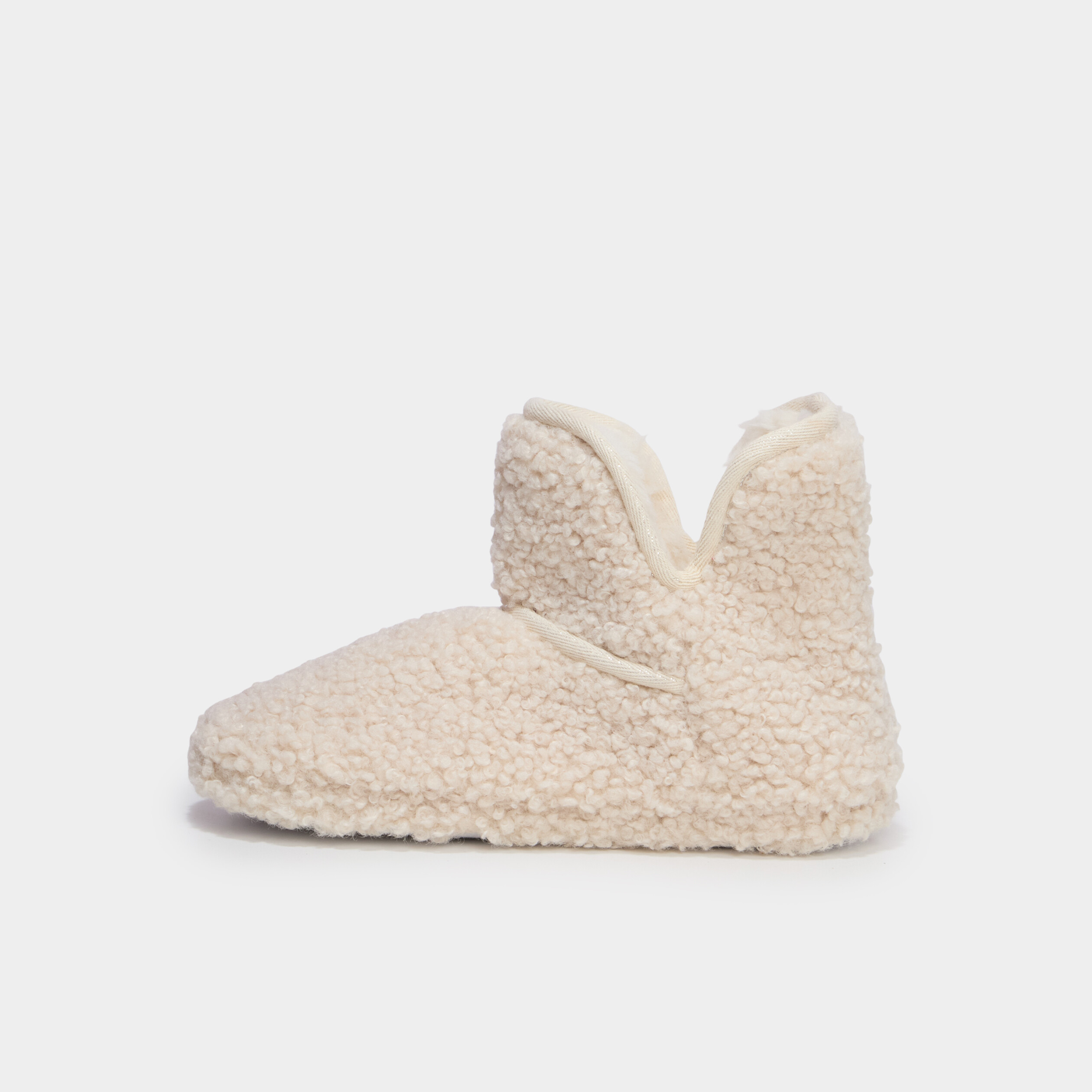 Chaussons boots effet bouclette sable femme