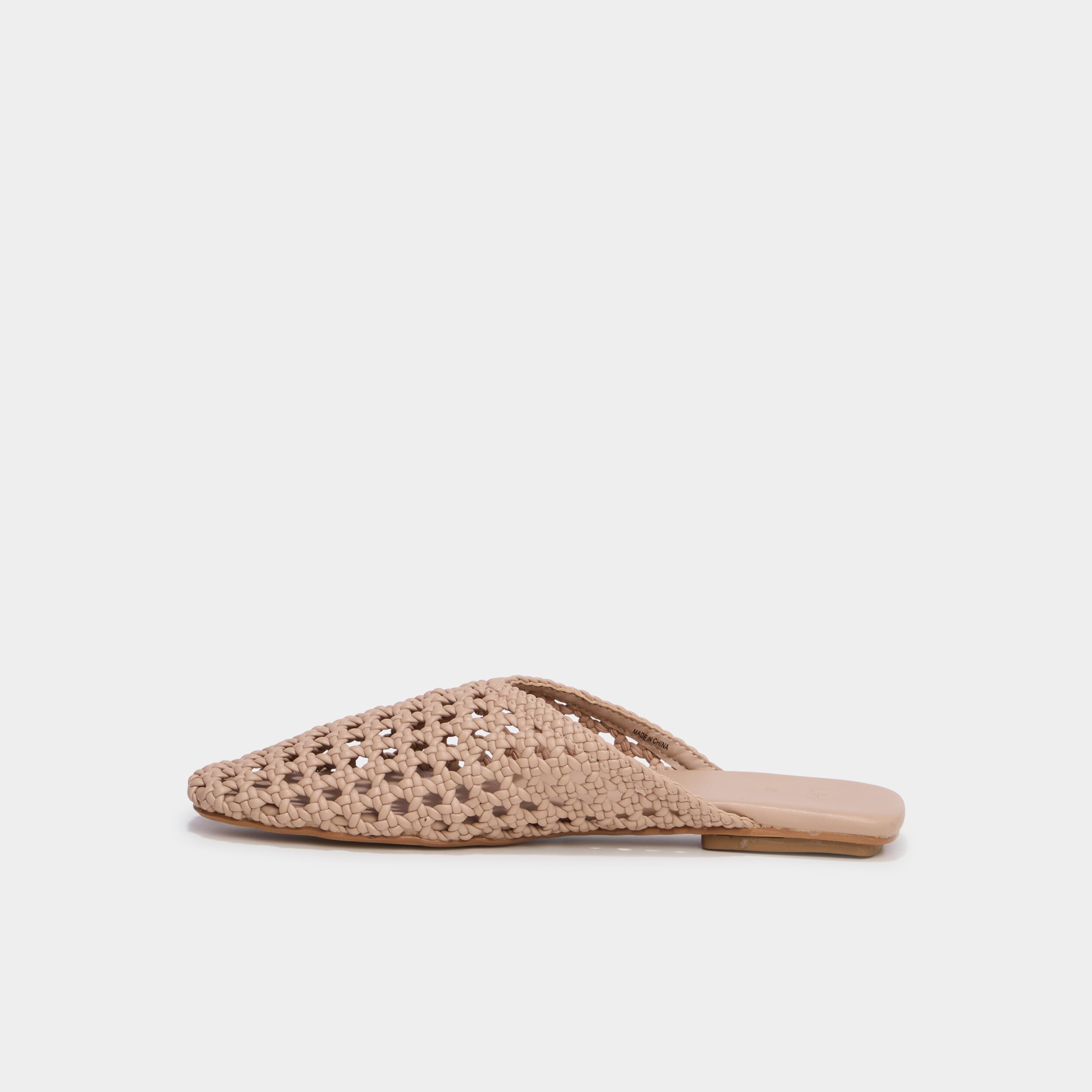 Mules plates carr&eacute;es effet tress&eacute; creme femme