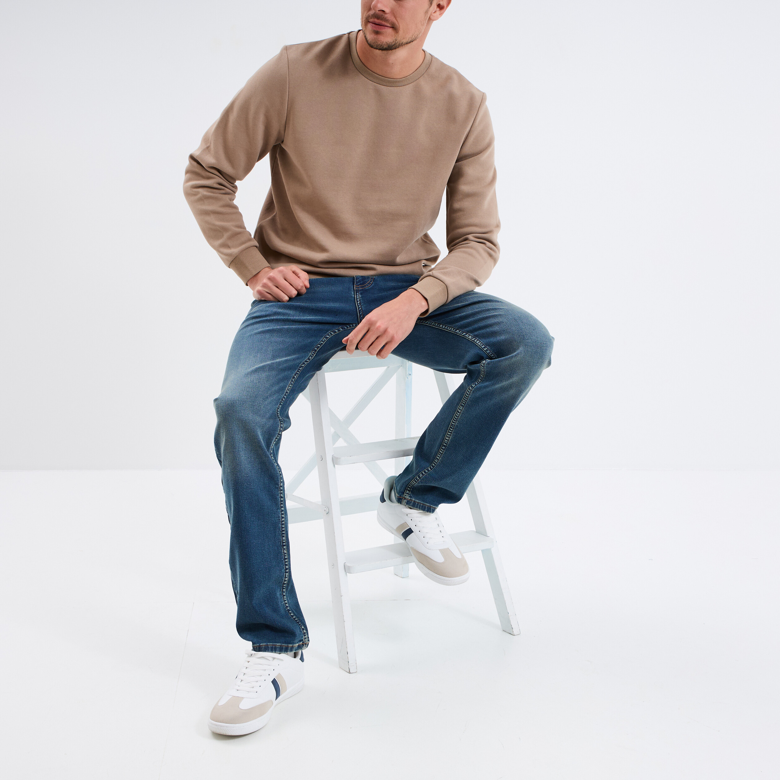 sweat avec col rond taupe homme Sweat avec col rond taupe homme