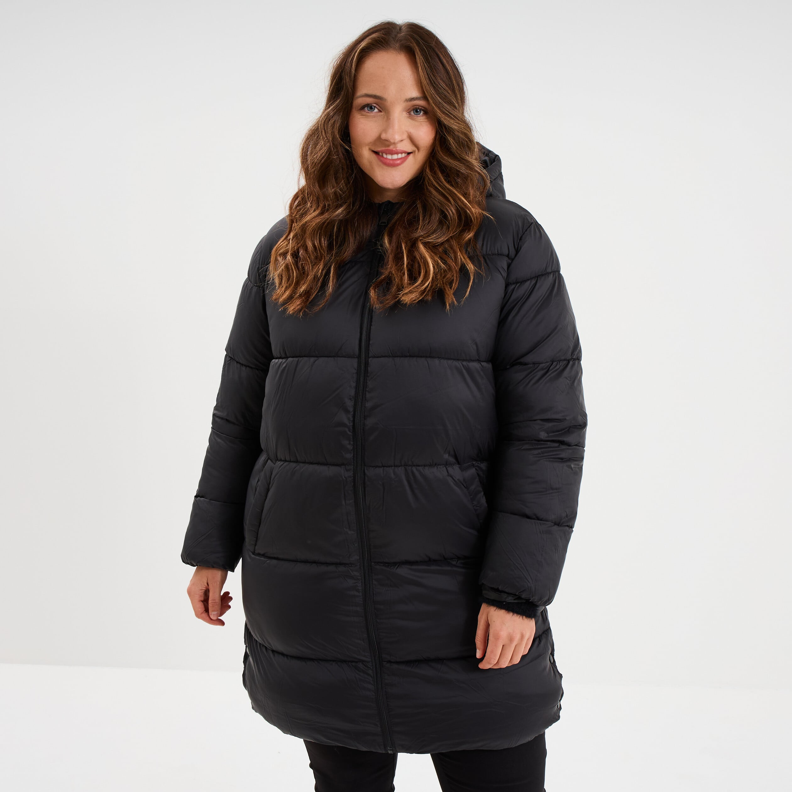 Doudoune longue &agrave; capuche noir femme grande taille