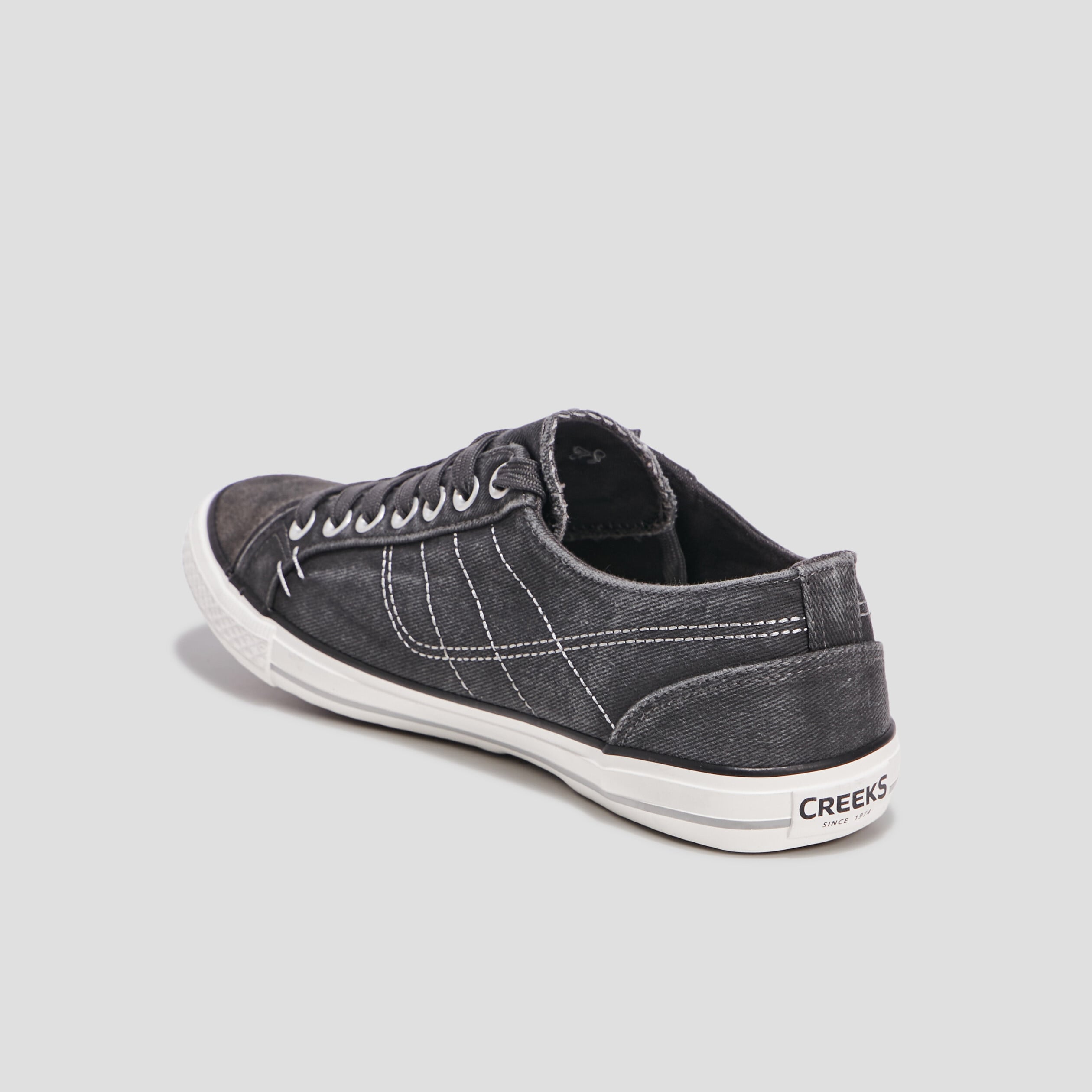 Tennis basses en toile &agrave; lacets gris homme