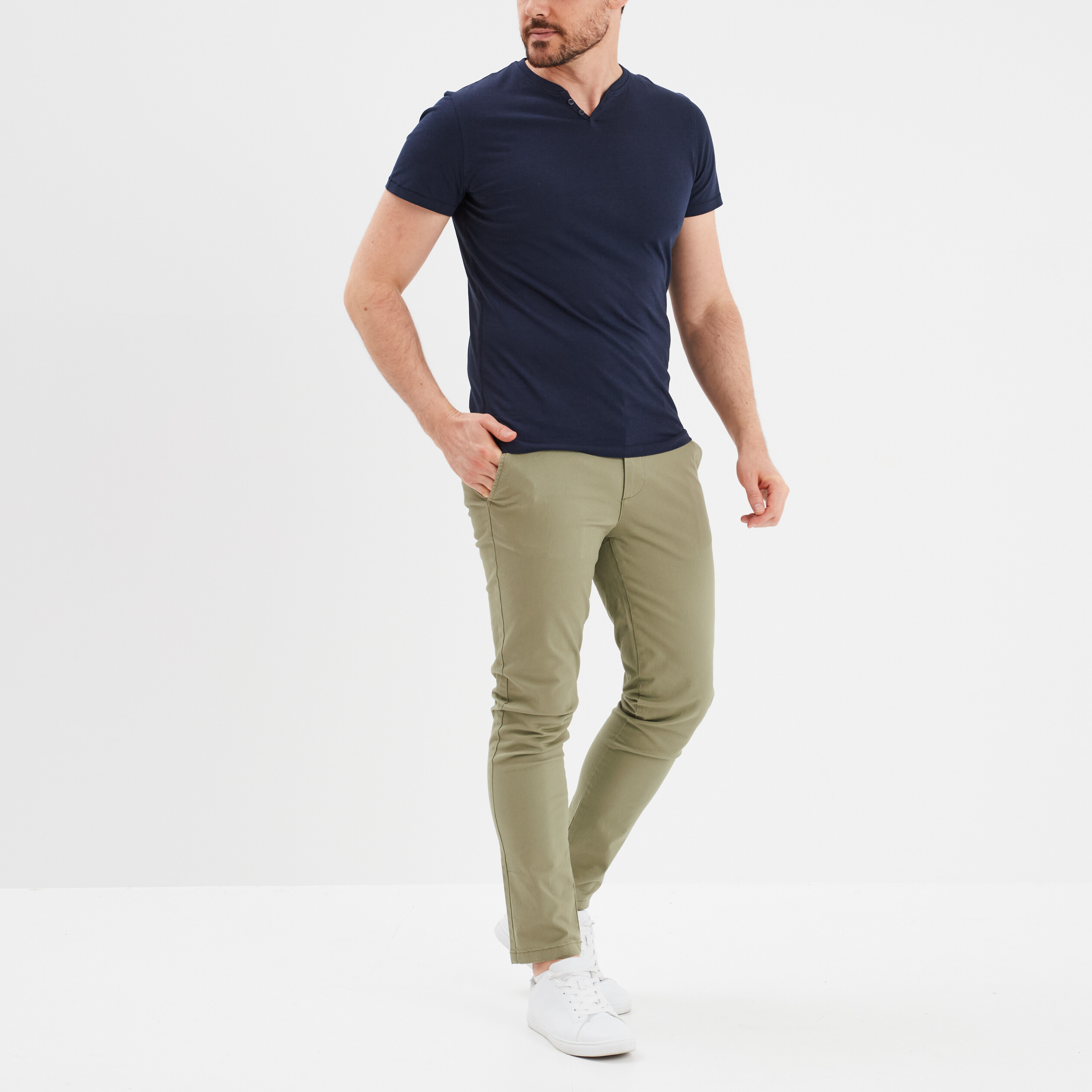 T-shirt manches courtes col tunisien bleu marine homme