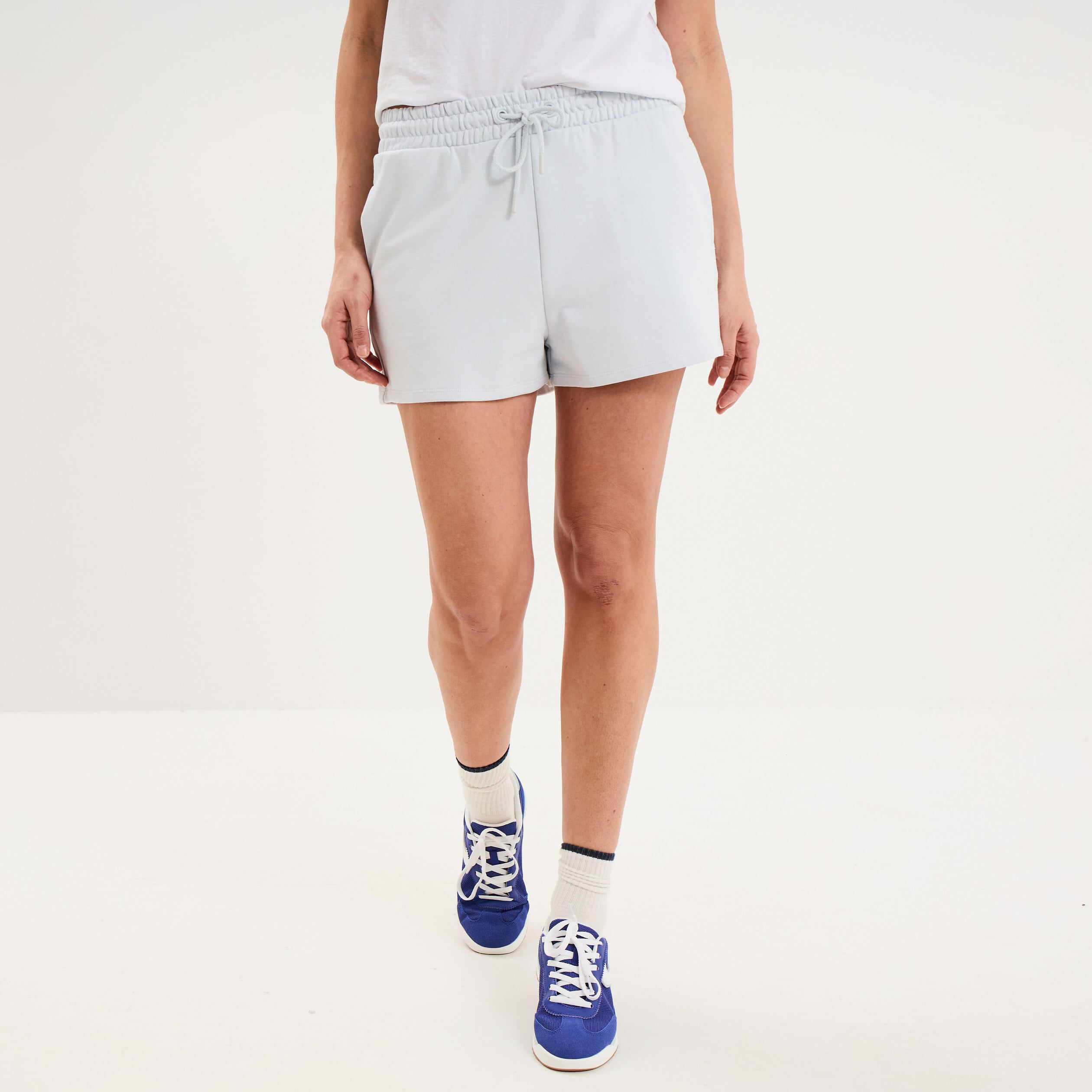 Short de jogging molletonn&eacute; ajust&eacute; bleu clair femme