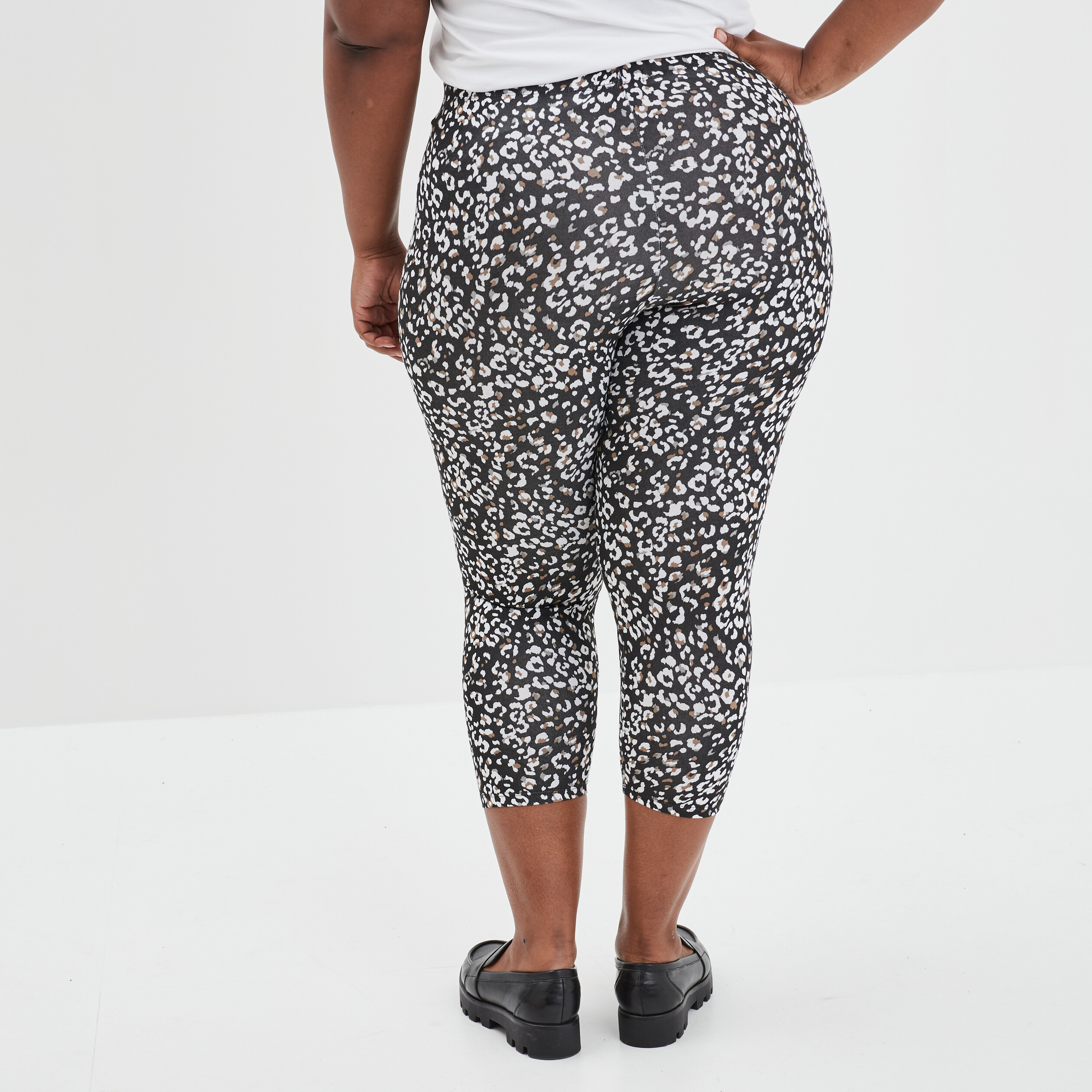 legging 78eme taille standard noir femmegt Legging 7/8ème taille standard noir femme grande taille