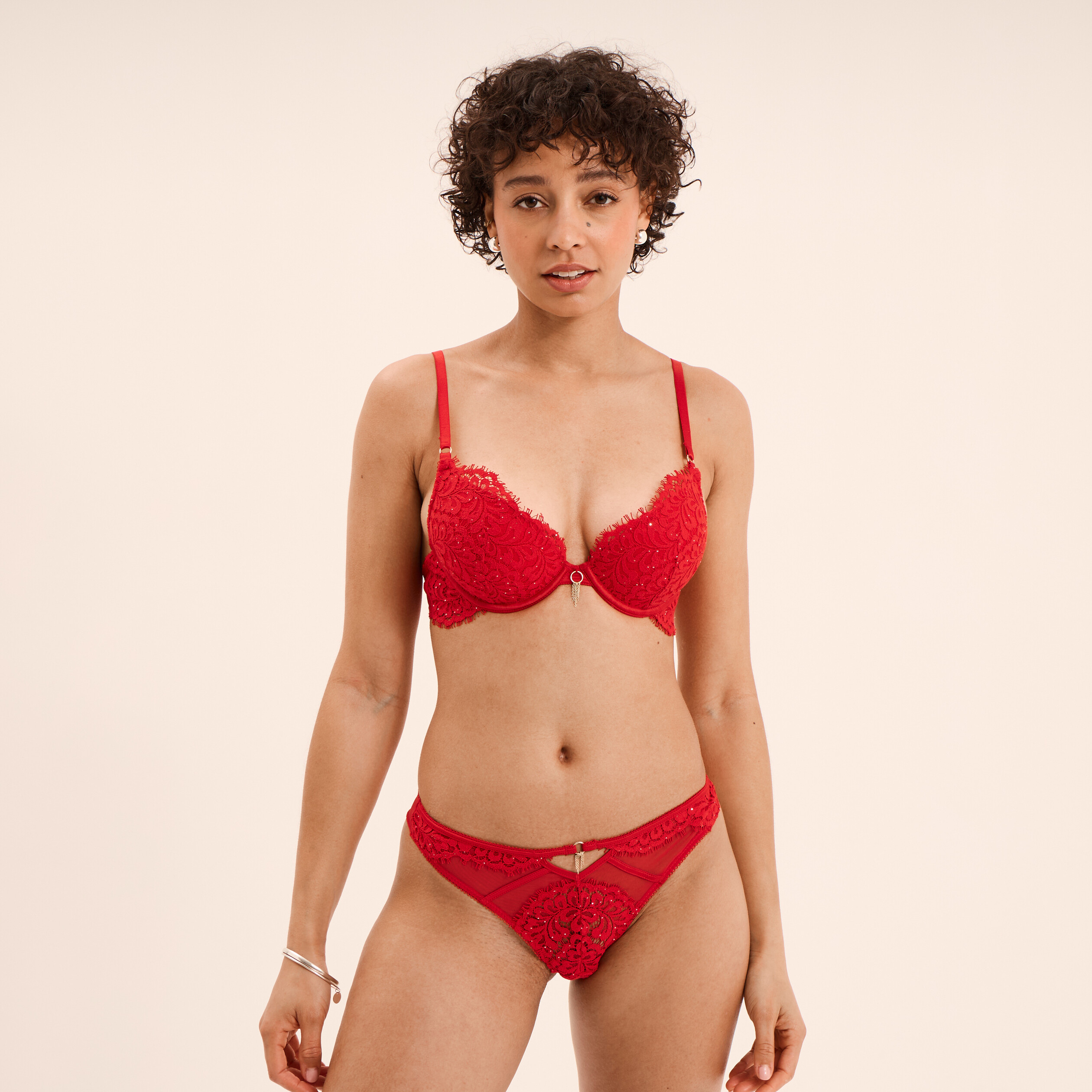 Soutien-gorge maxi push-up dentelle rouge femme