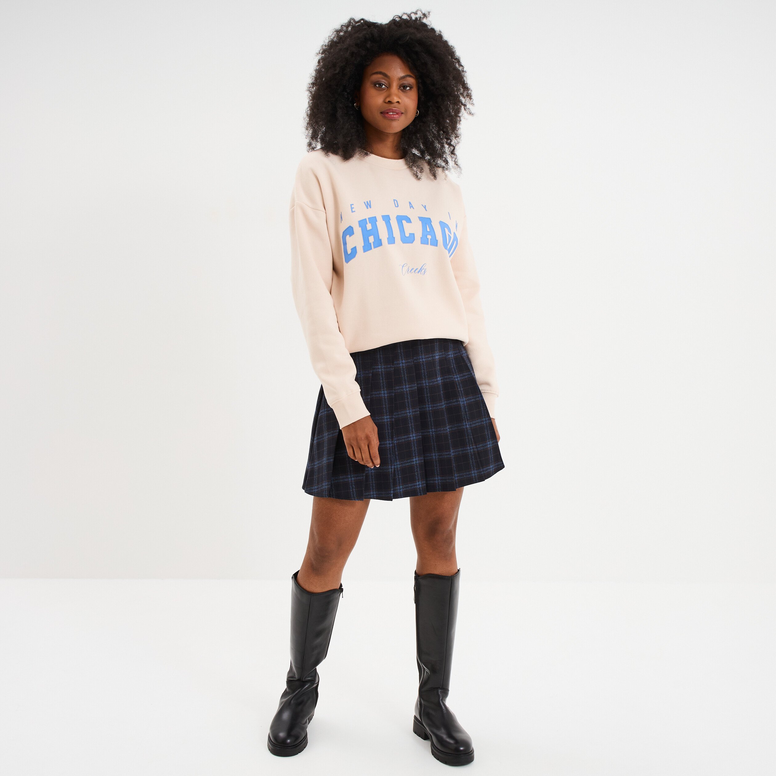 jupe courte avec plis bleu marine femme Jupe courte avec plis bleu marine femme