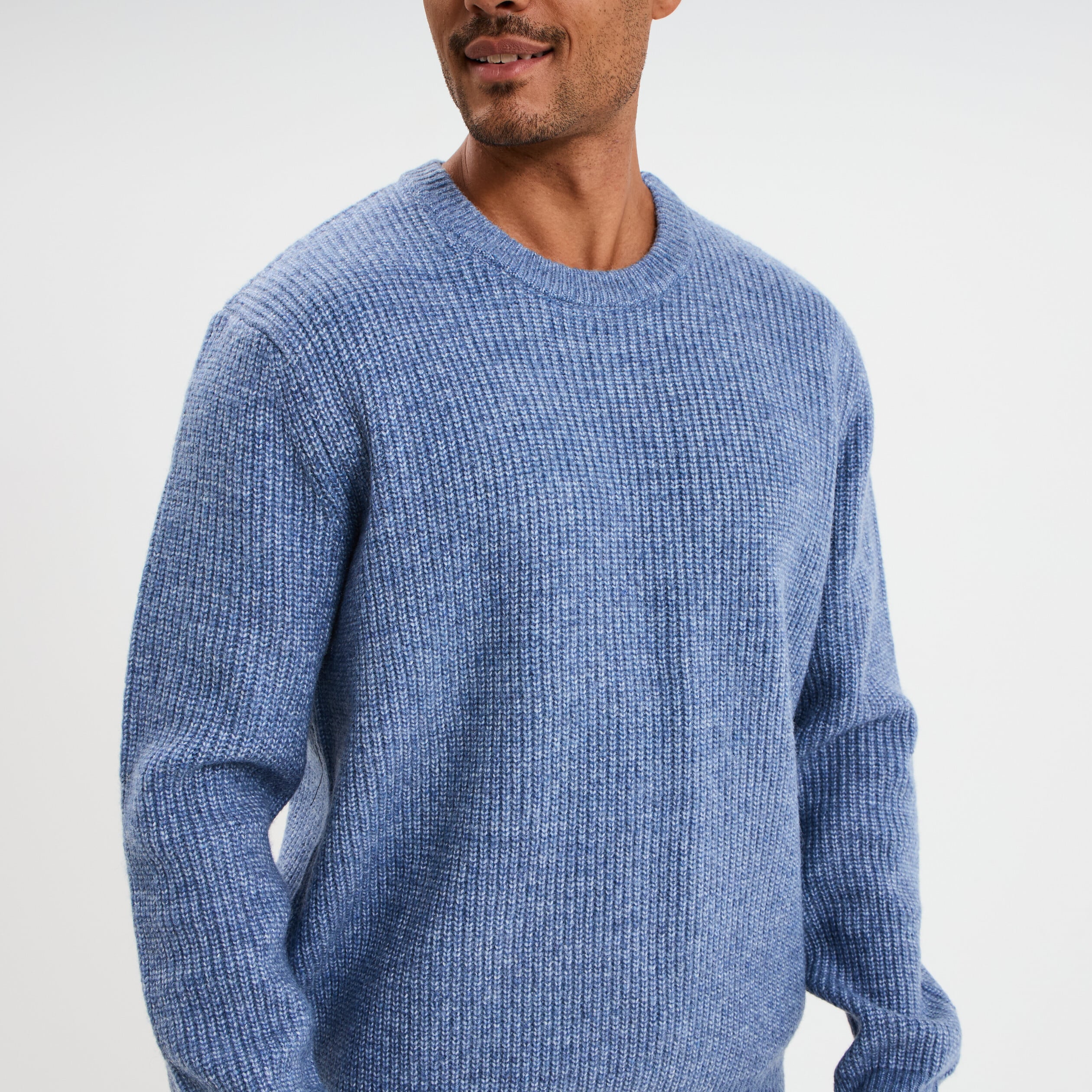 Pull col rond &agrave; manches longues bleu fonc&eacute; homme