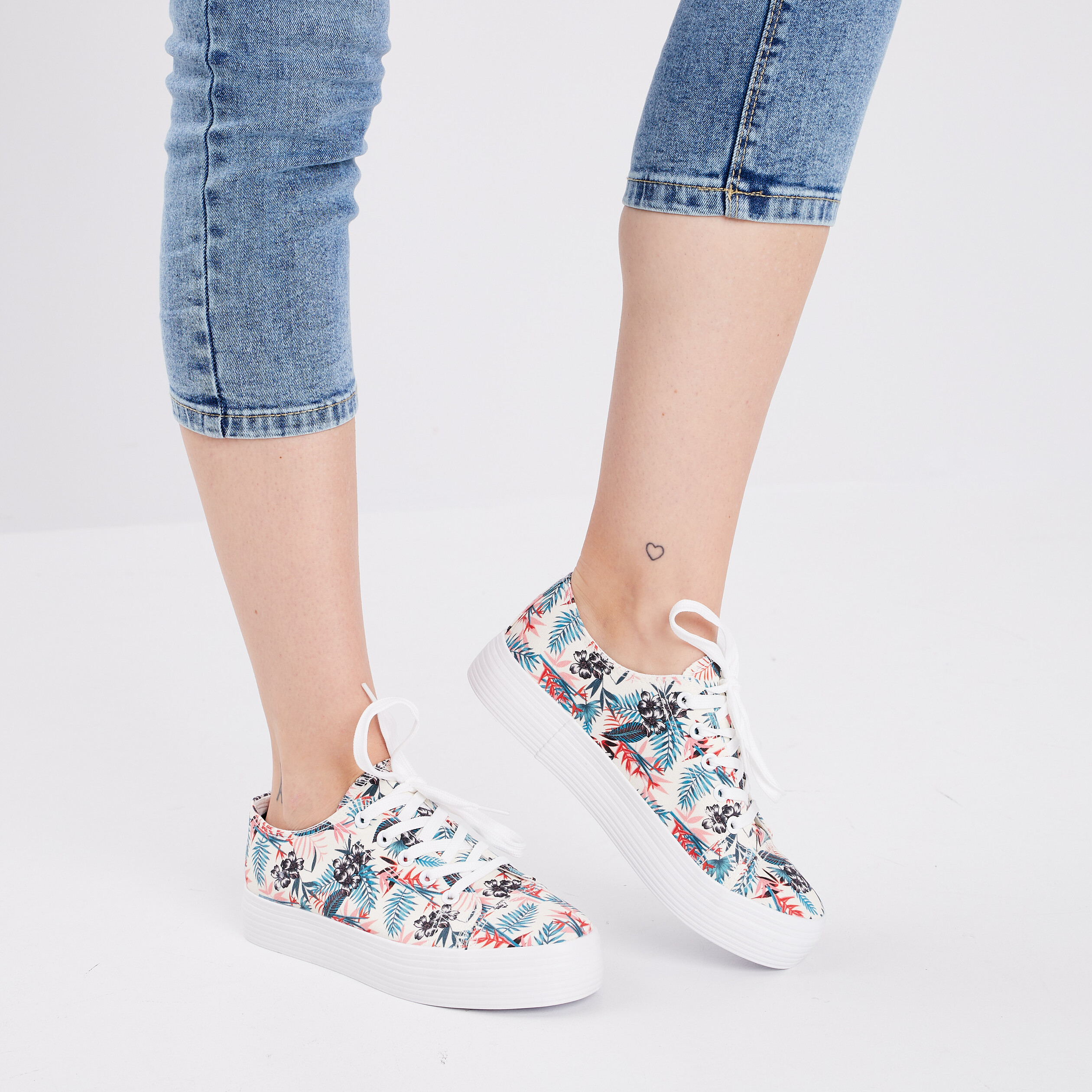 tennis a lacets en toile liberto multicolore femme Tennis à lacets en toile Liberto multicolore femme