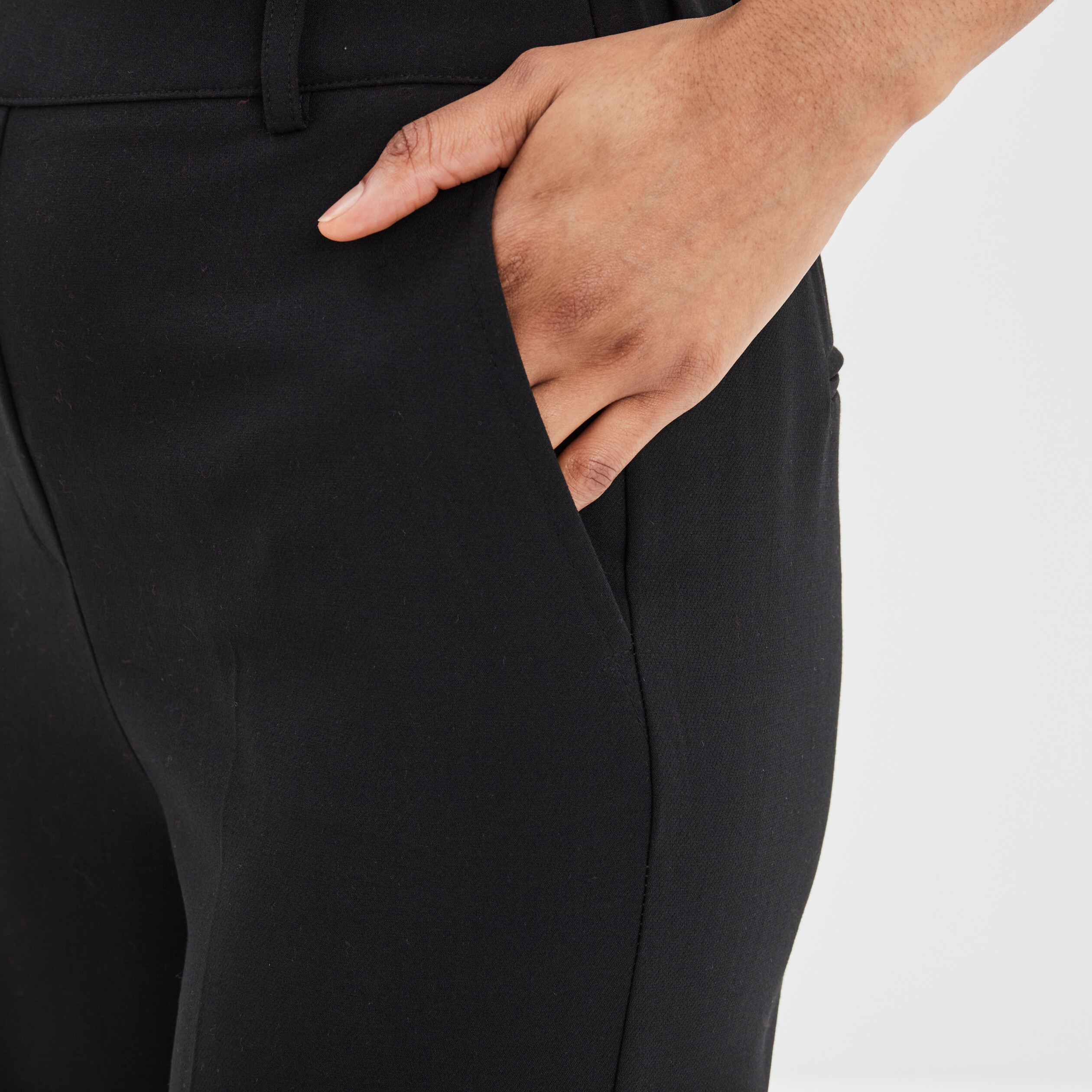 Pantalon large cargo &agrave; pinces noir femme
