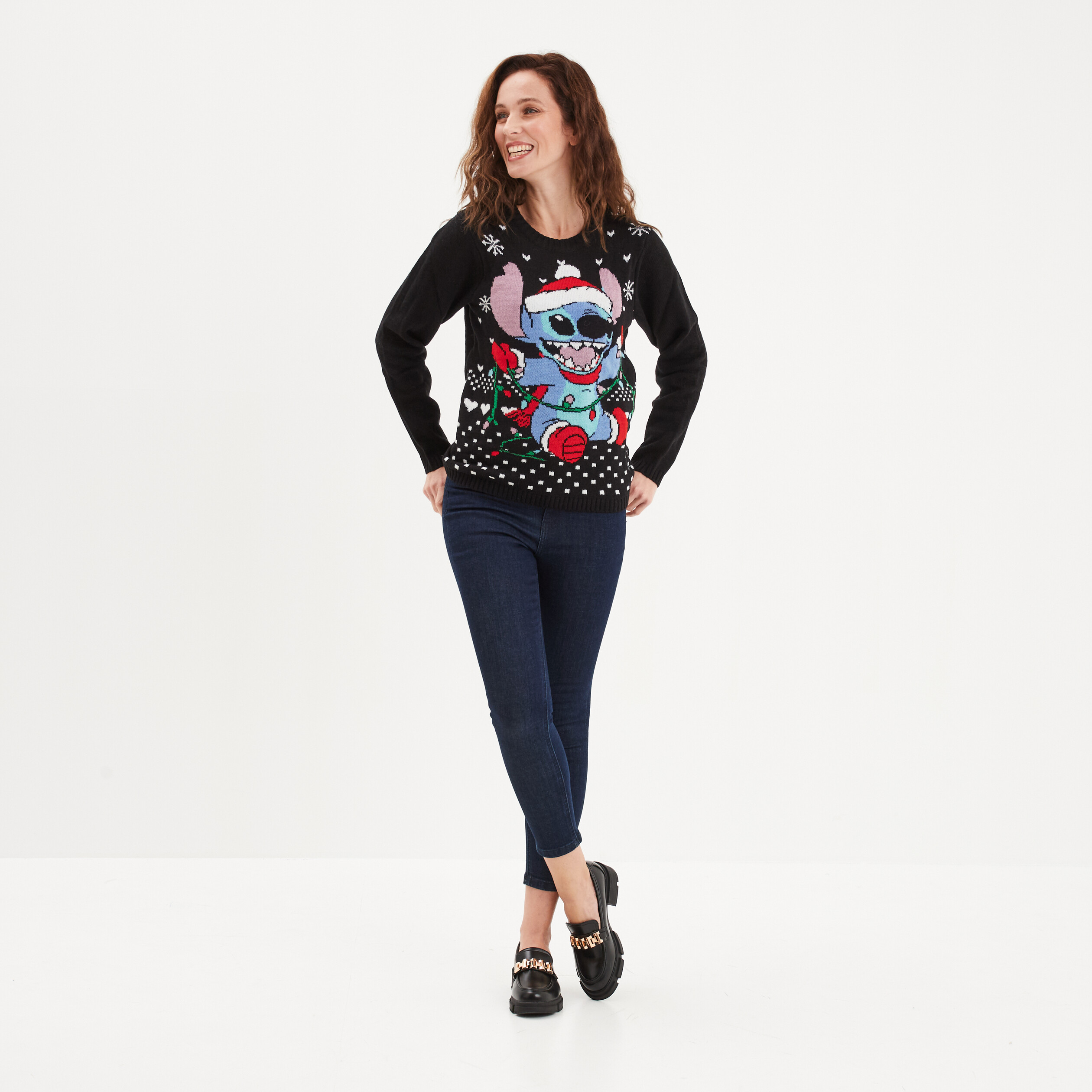 pull de noel col rond stitch noir femme Pull de Noël col rond Stitch noir femme