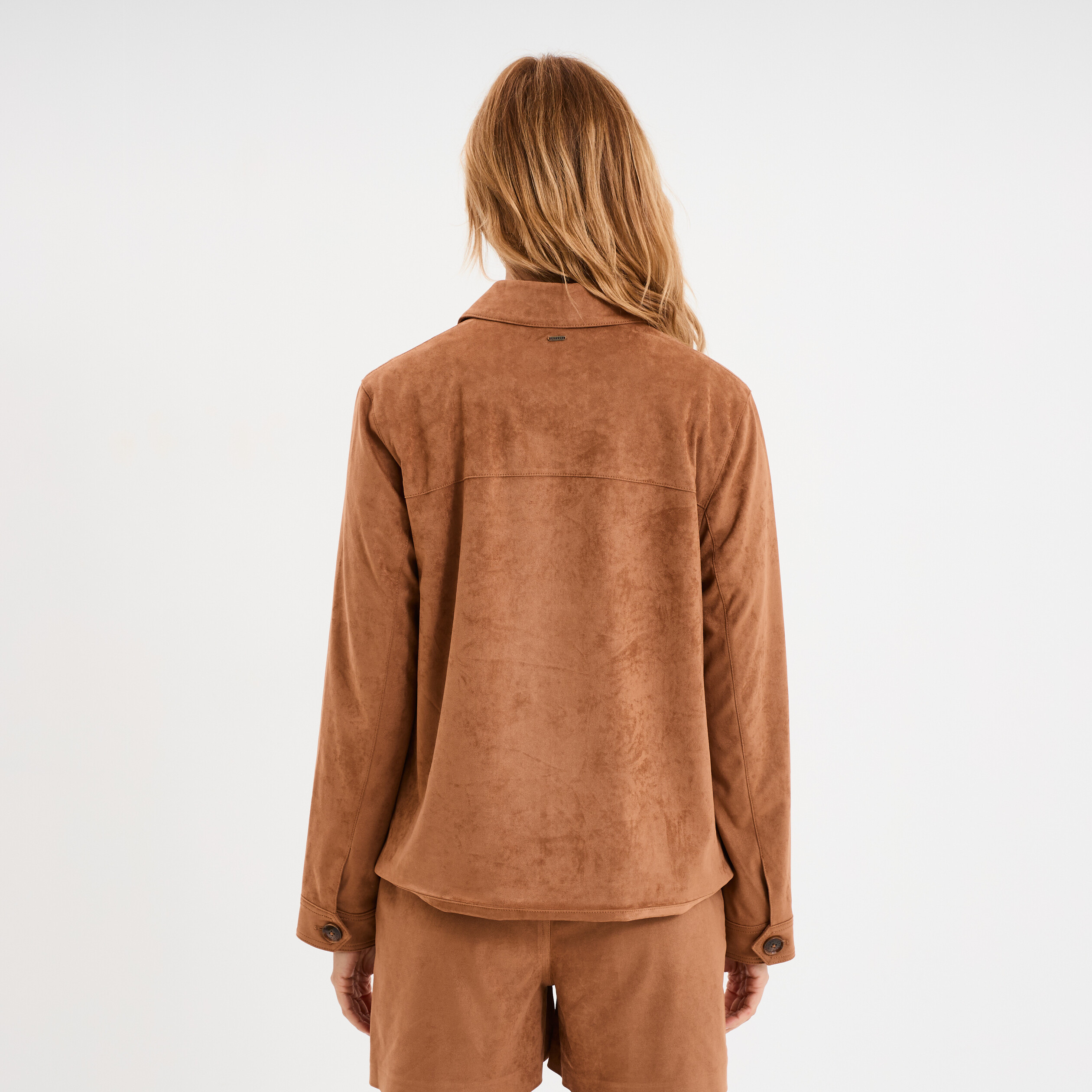 Surchemise boutonnée effet suédine marron clair femme