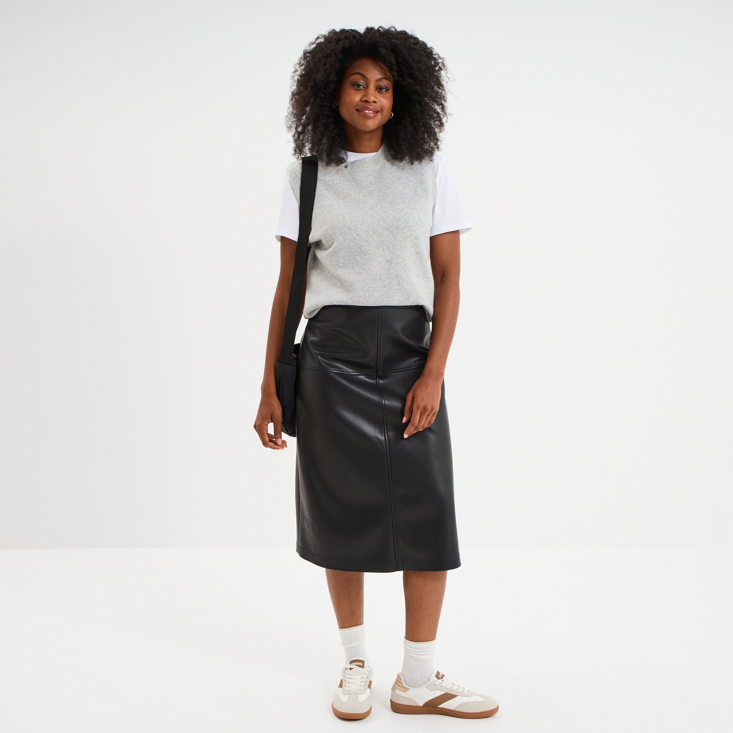 pull sans manches col rond gris clair femme Pull sans manches col rond gris clair femme