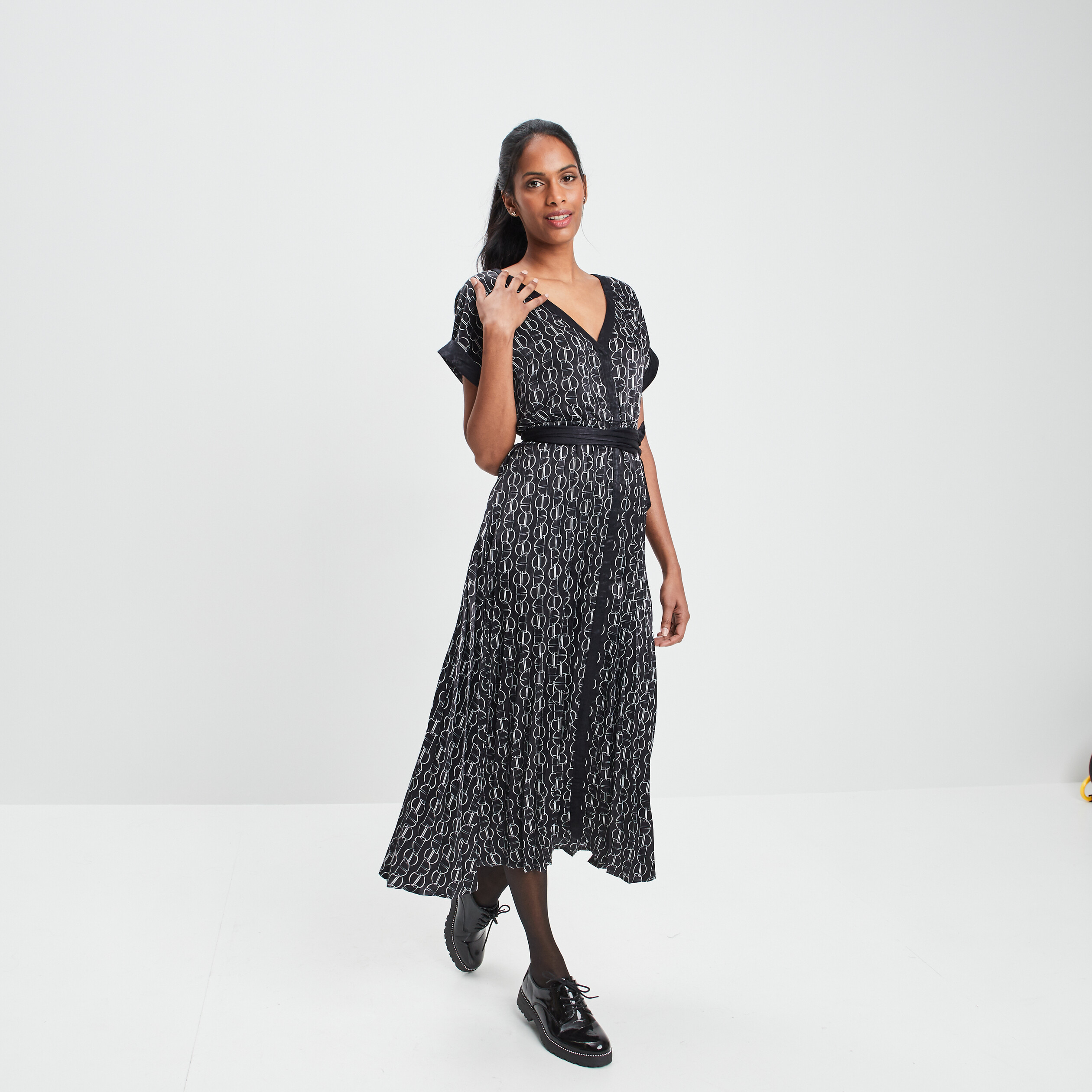 robe patineuse longue ceinturee noir femme Robe patineuse longue ceinturée noir femme