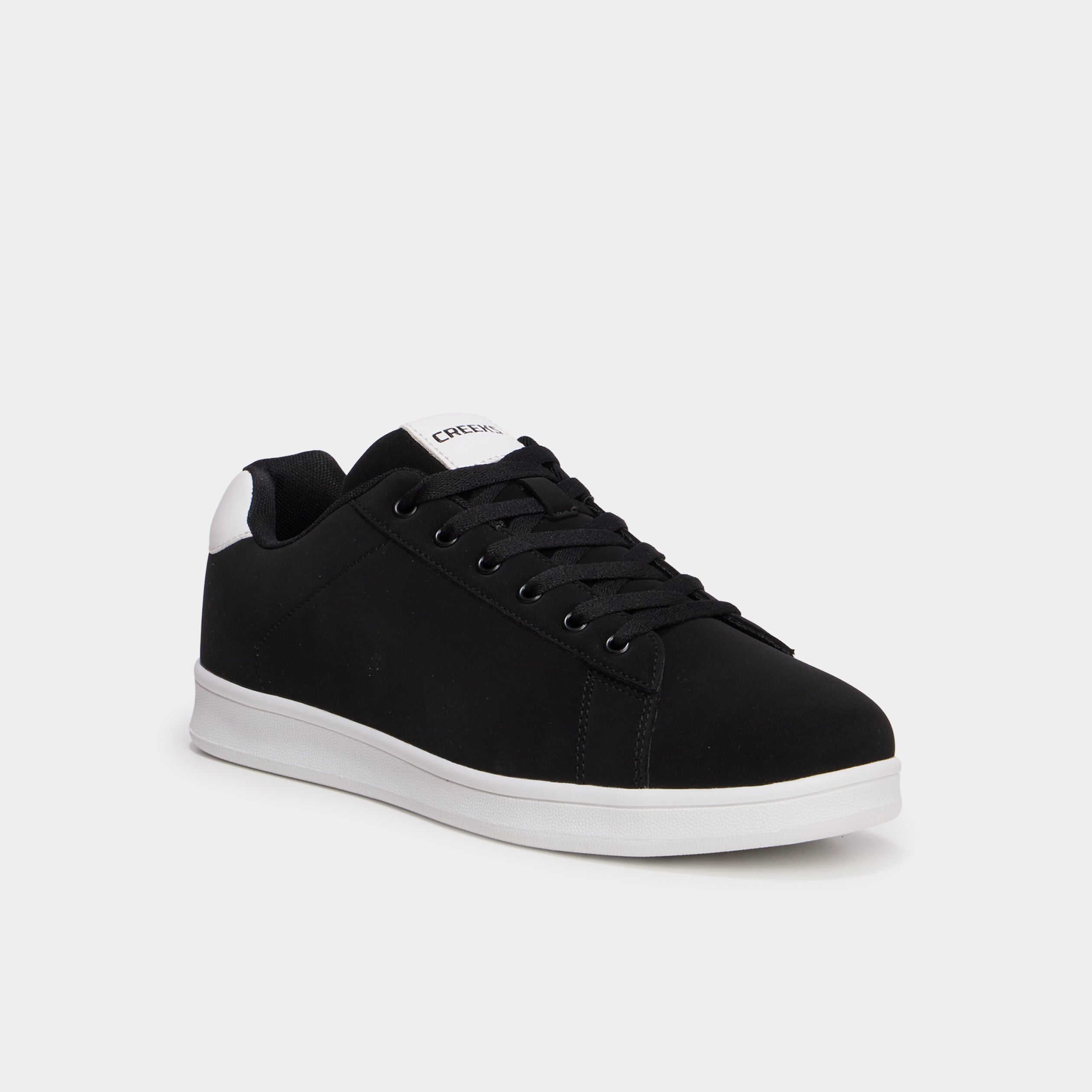 Baskets &agrave; lacets noir homme