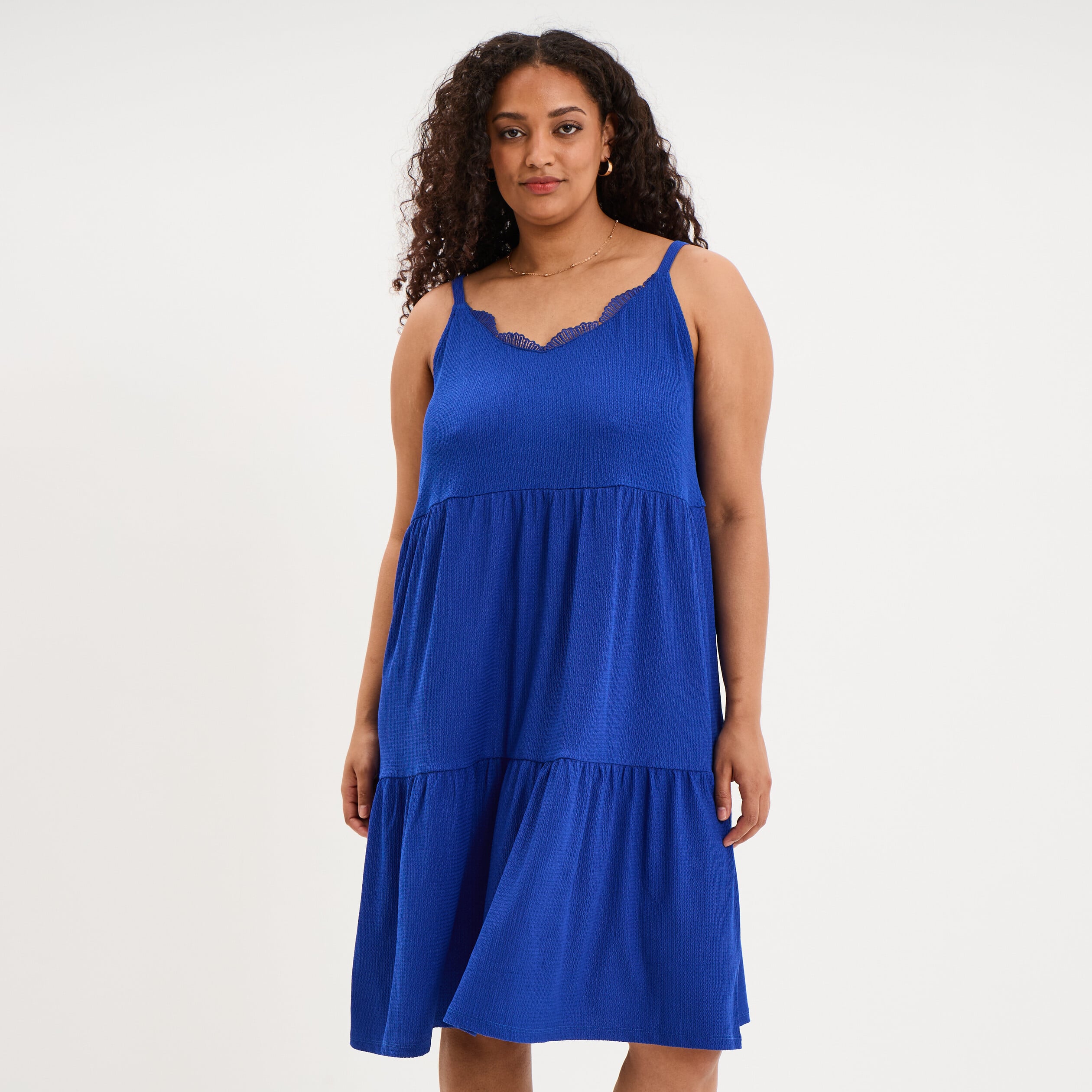 Robe bretelles &agrave; volants longueur genou bleu electrique femme grande taille