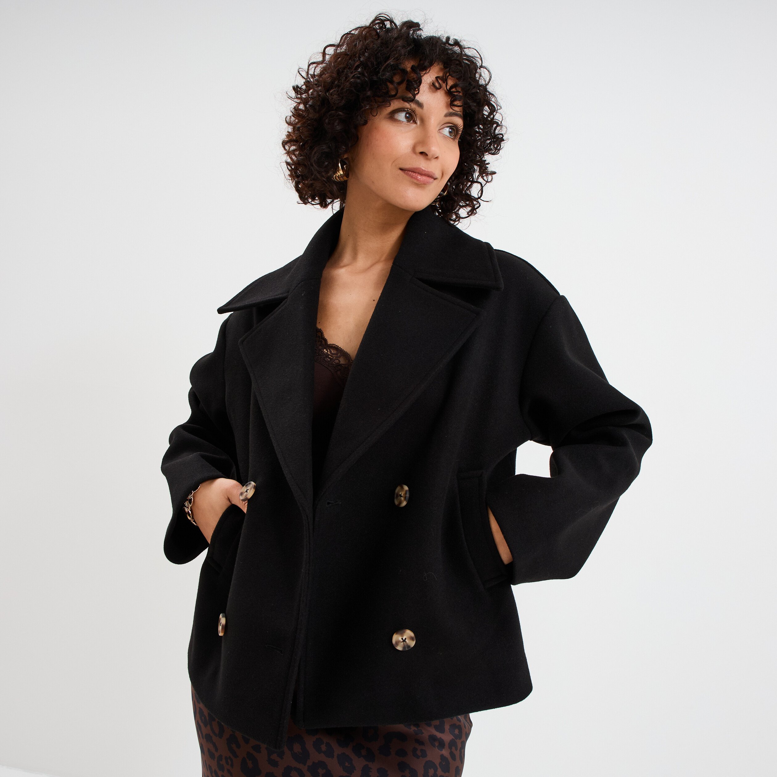 blouson court boutonne noir femme Blouson court boutonné noir femme