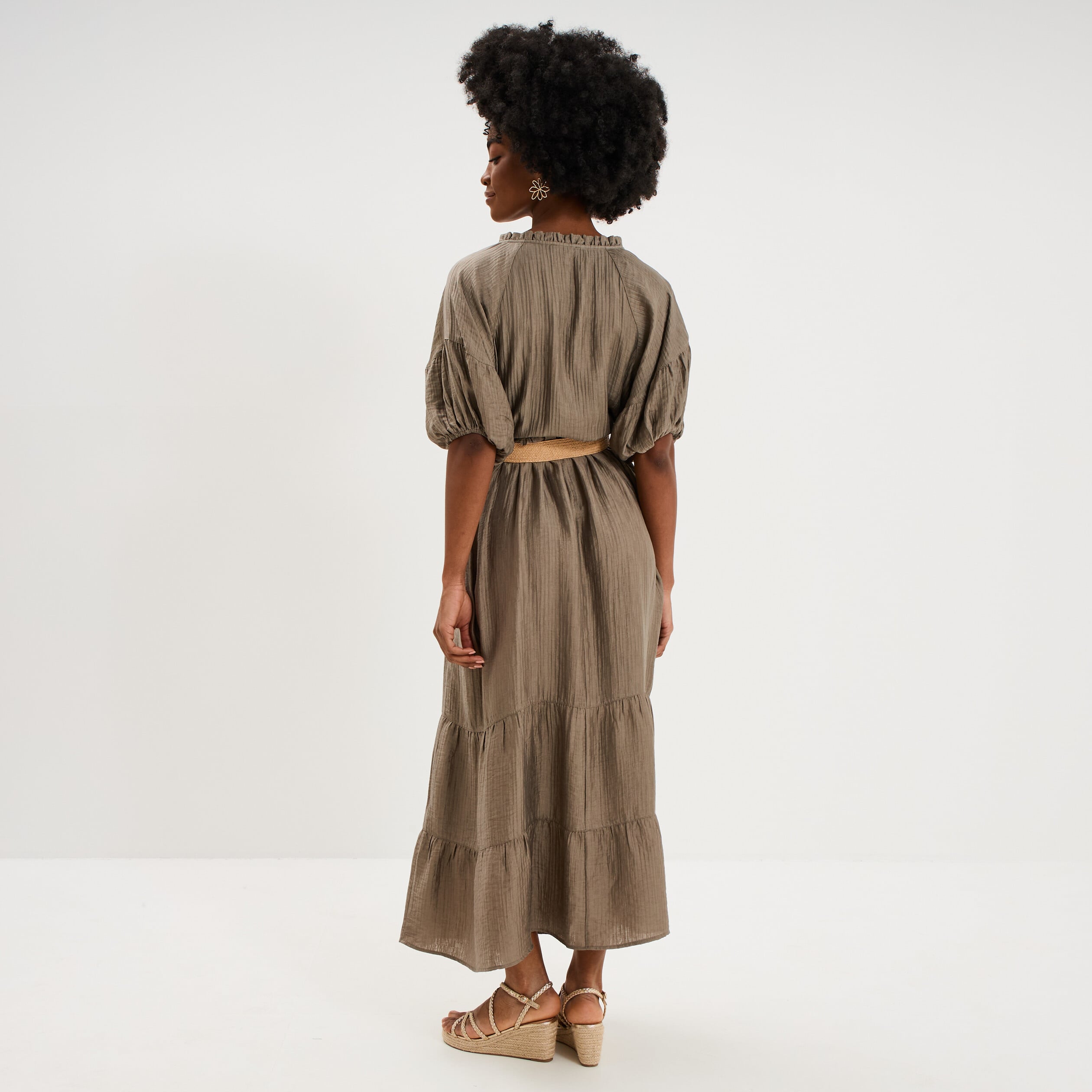 Robe longue &agrave; volants et ceinture vert kaki femme
