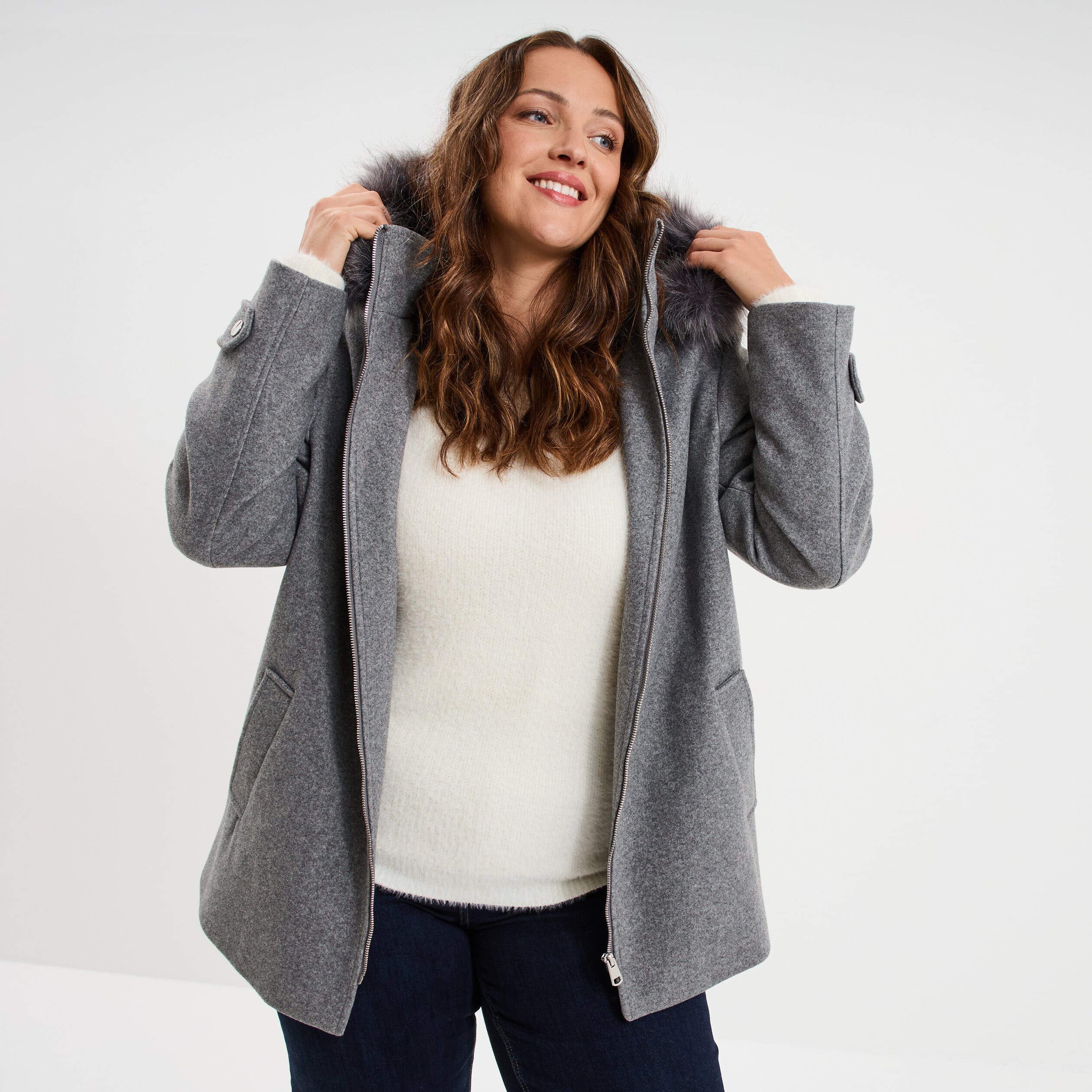 Manteau zipp&eacute; &agrave; capuche fausse fourrure gris femme grande taille