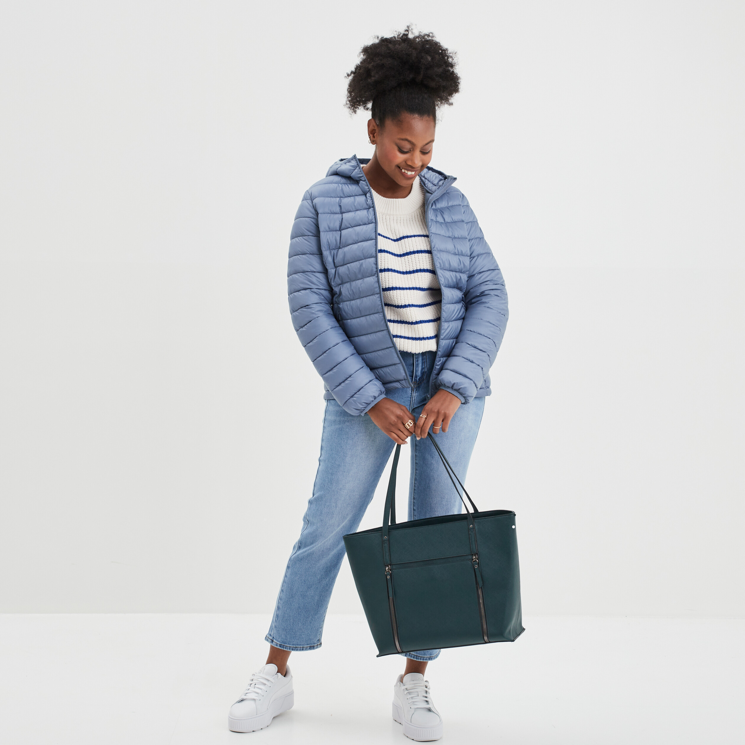 Doudoune l&eacute;g&egrave;re d&eacute;perlante &agrave; capuche bleu gris femme