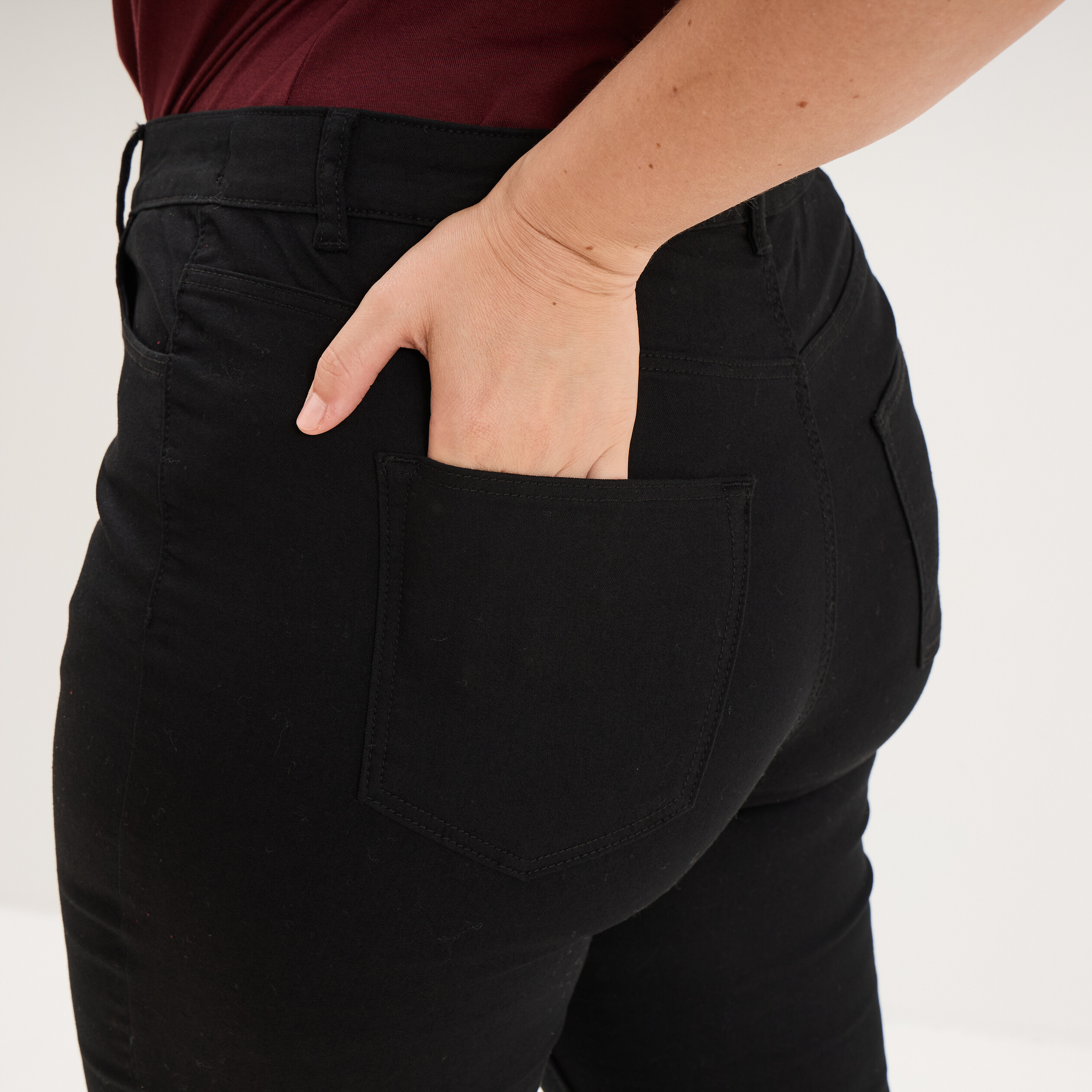 Pantalon droit taille haute extensible noir femme grande taille