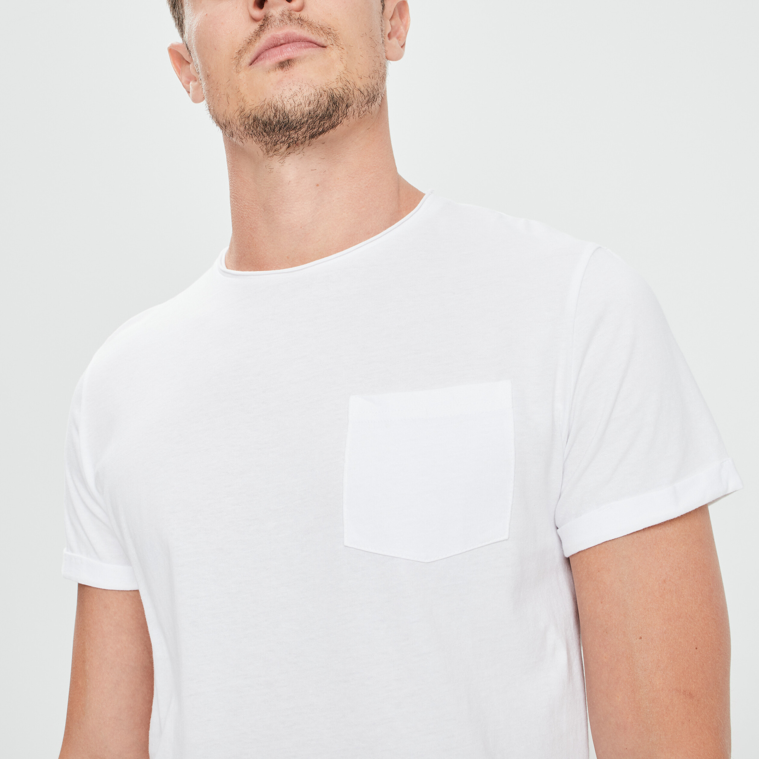 T-shirt blanc coton à poche plaquée