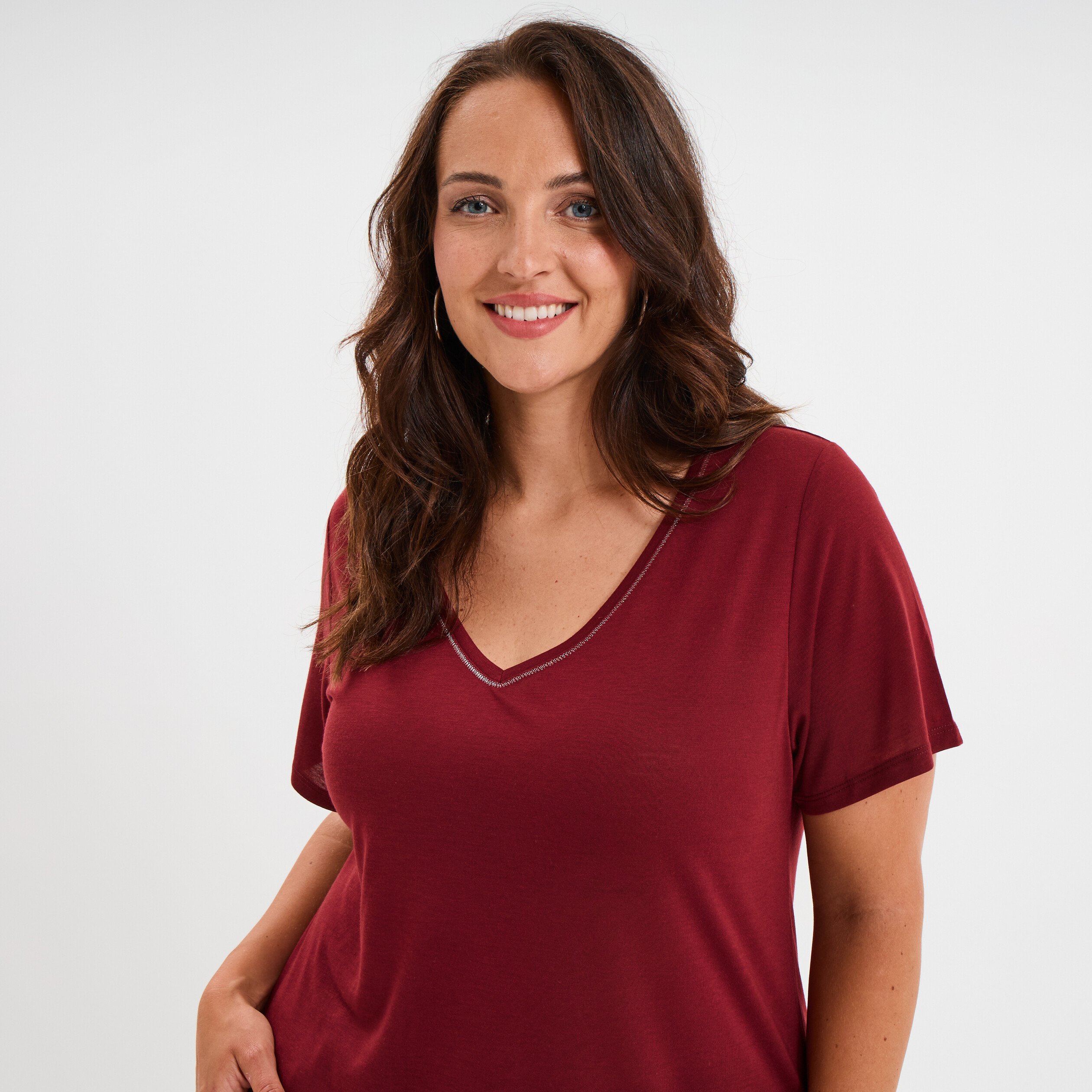 t shirt manches courtes col v bordeaux femmegt T-shirt manches courtes col V bordeaux femme grande taille