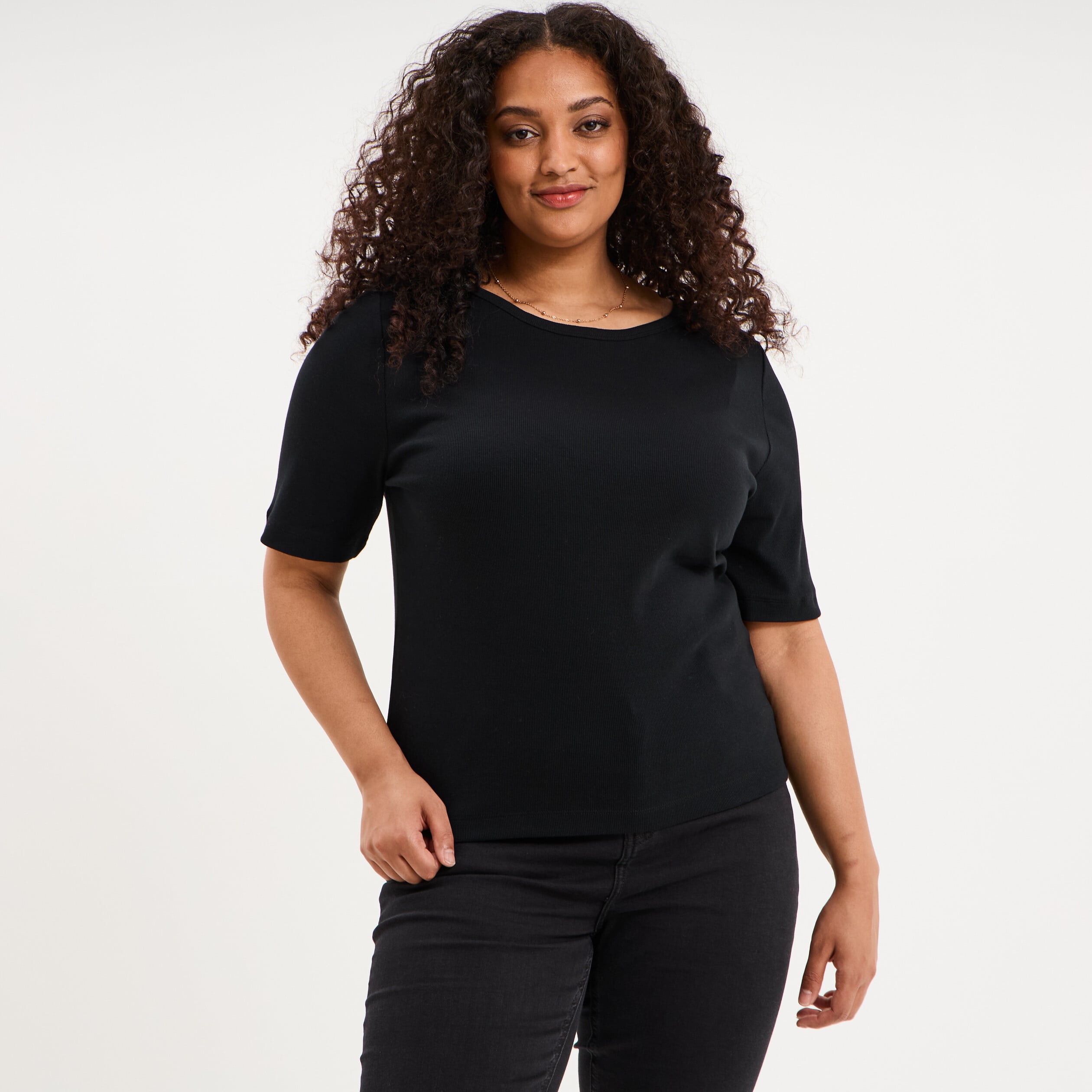T-shirt ajust&eacute; col rond effet c&ocirc;tel&eacute; noir femme grande taille