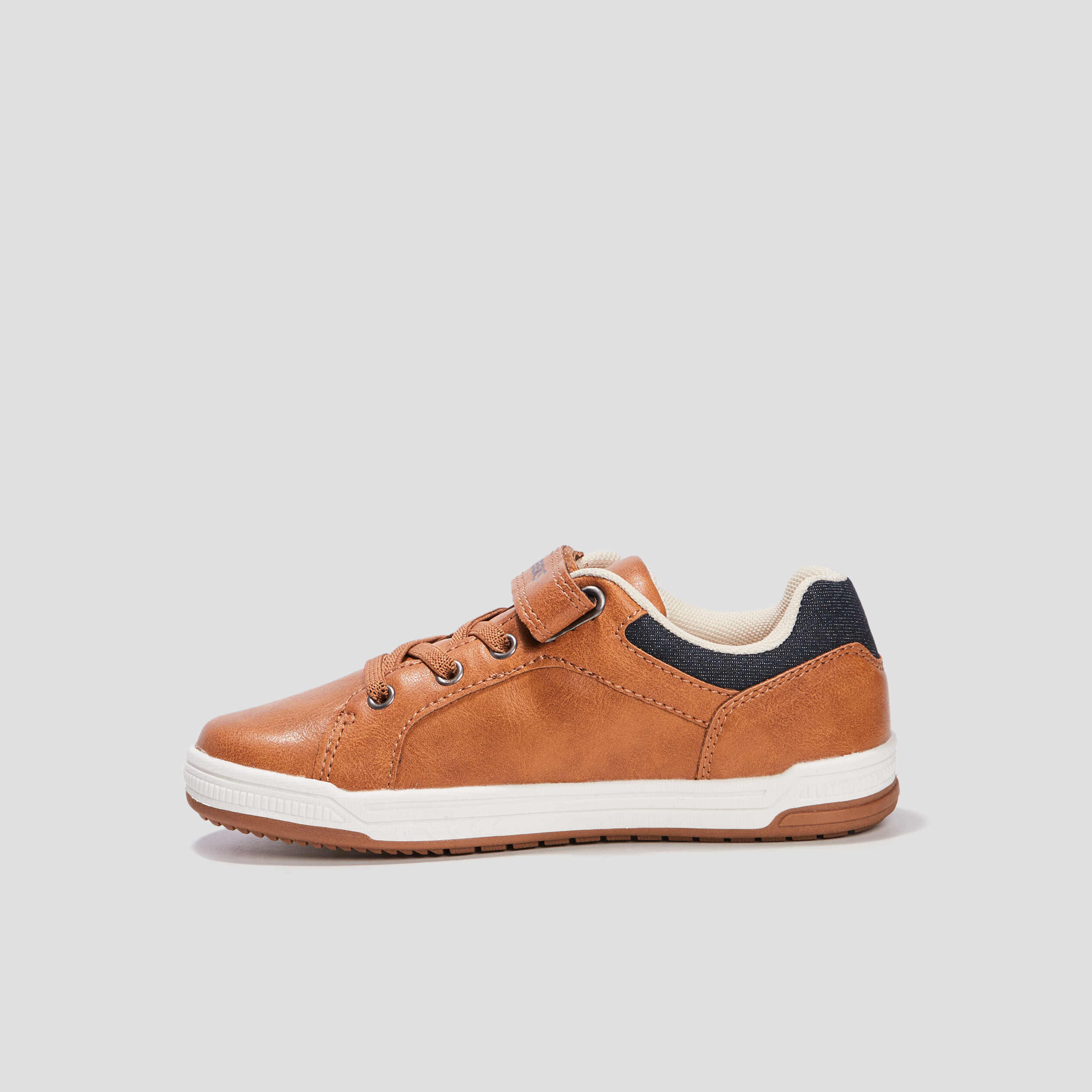 tennis creeks marron garcon Tennis Creeks marron garçon