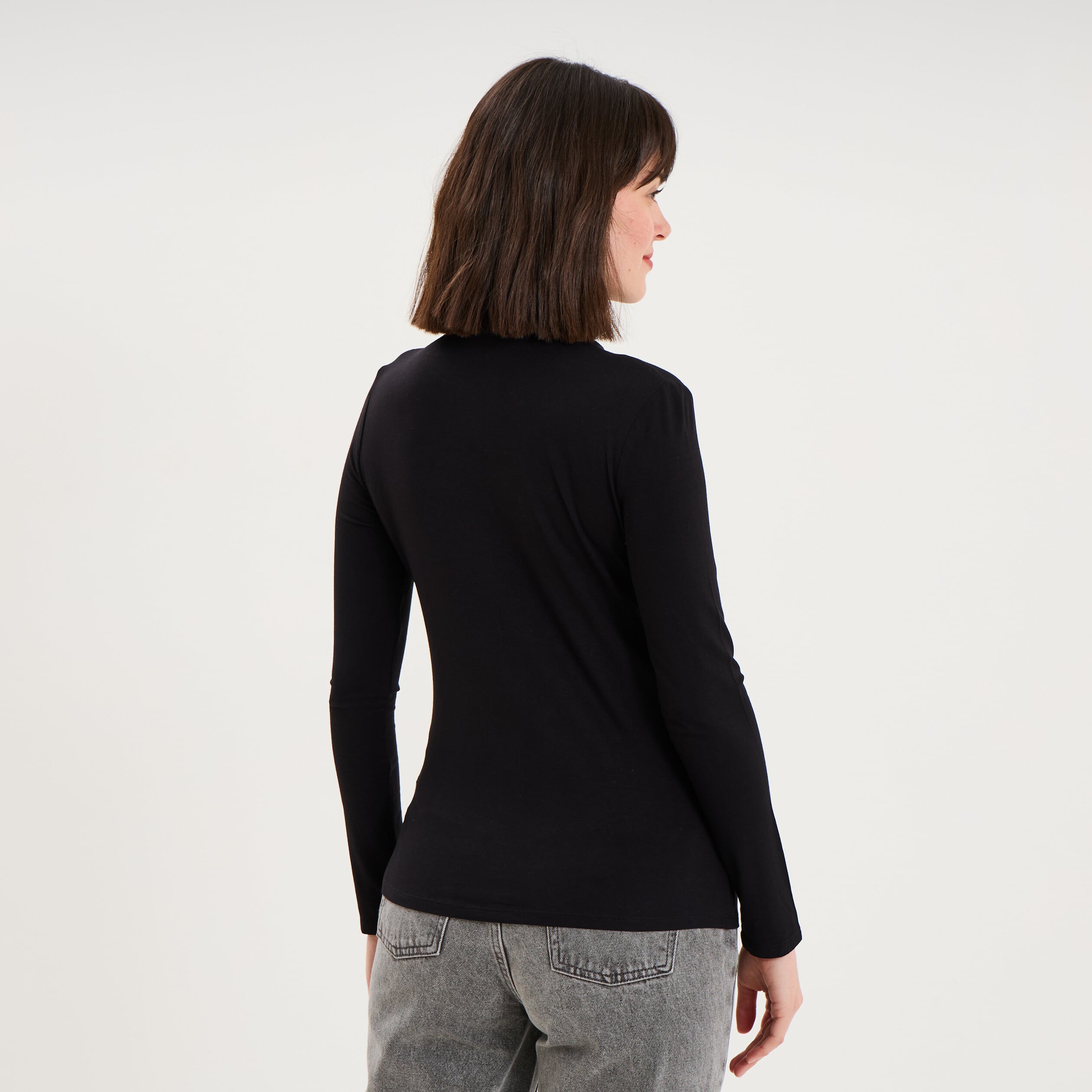 T-shirt manches longues col roul&eacute; noir femme