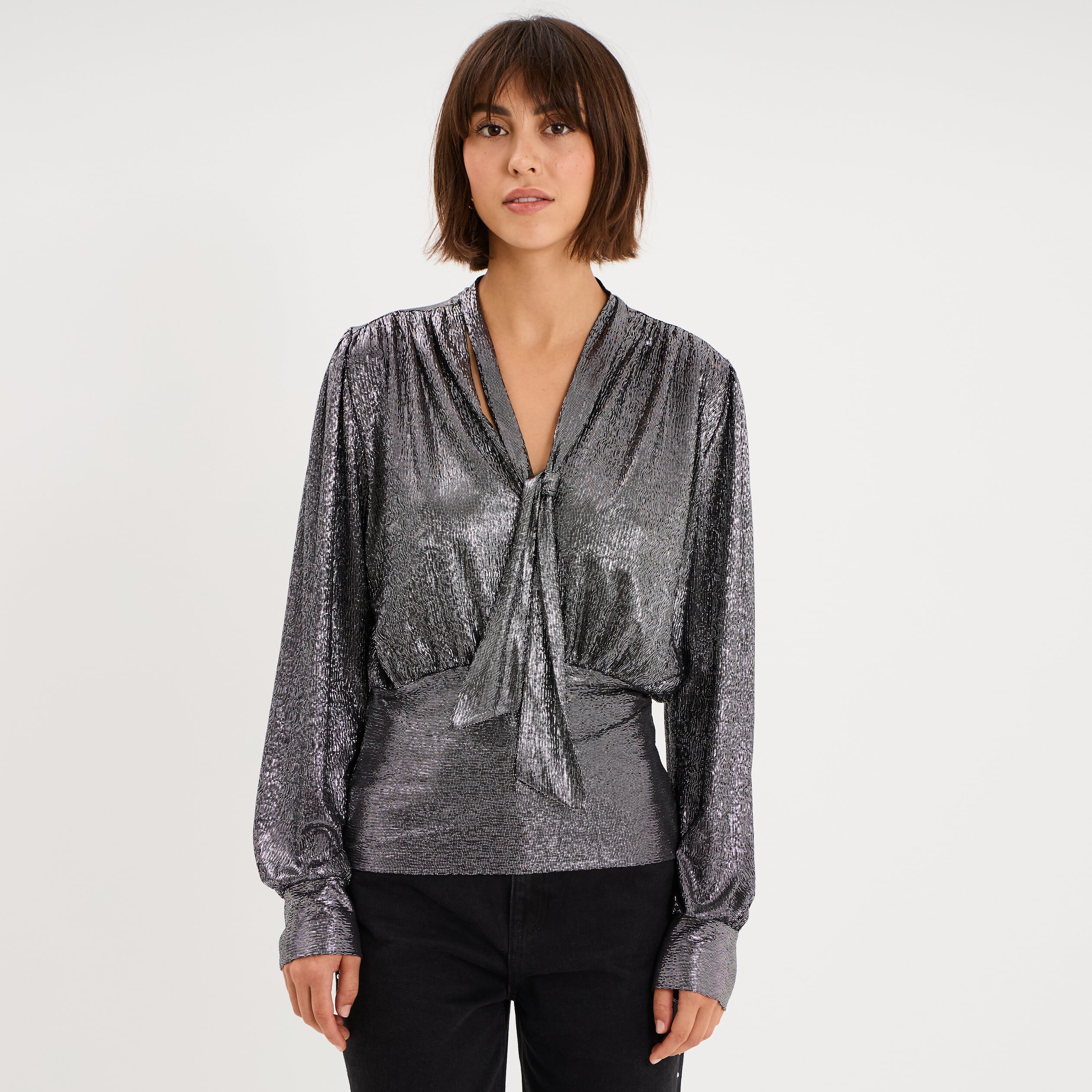 Blouse ajust&eacute;e col lavalli&egrave;re gris argent femme