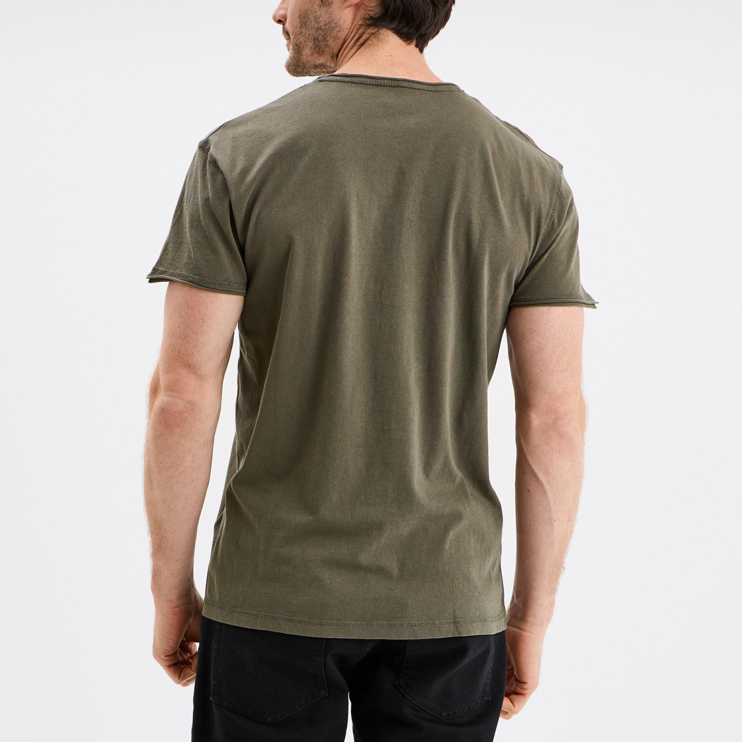 T-shirt manches courtes coton d&eacute;lav&eacute; vert kaki homme