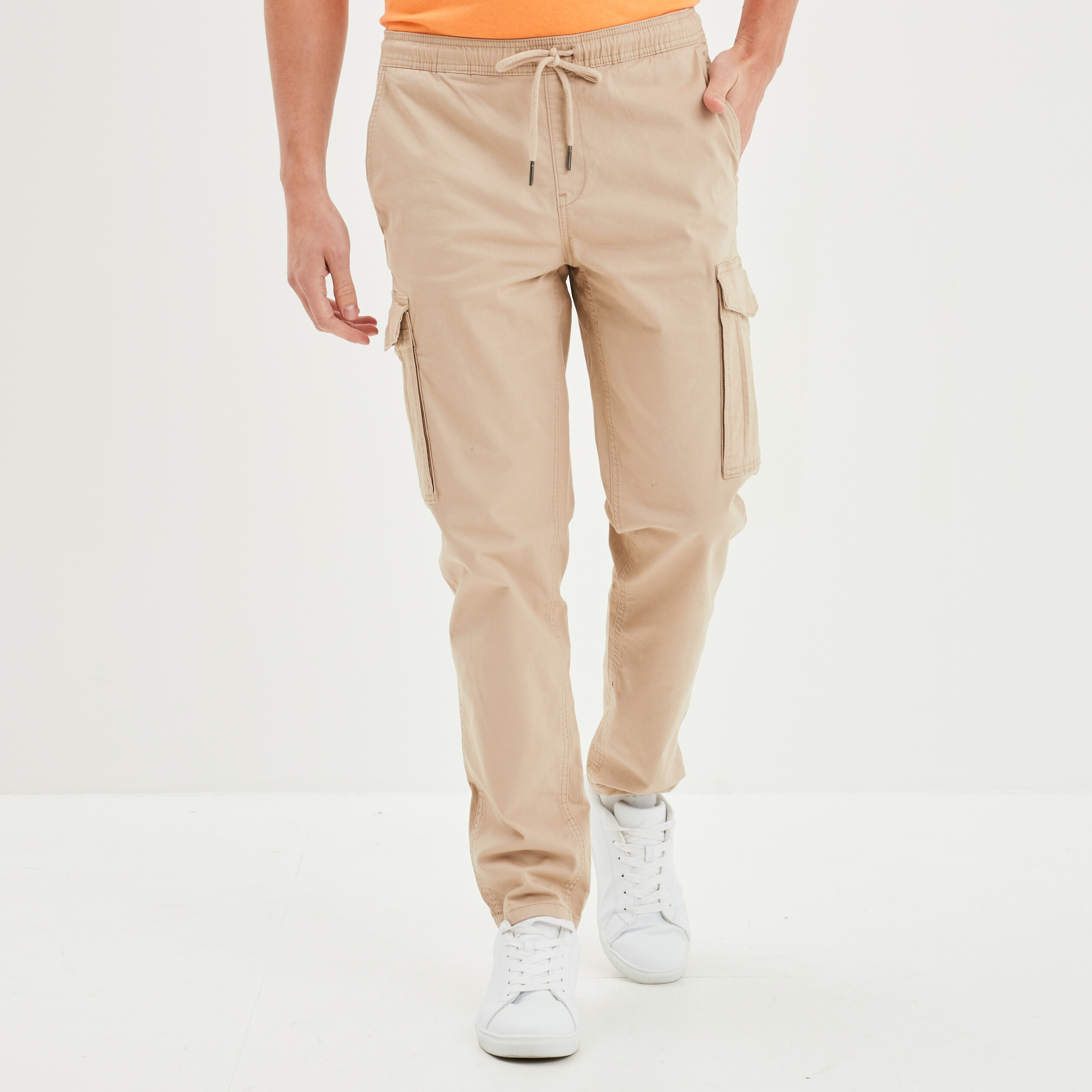 Pantalon cargo taille &eacute;lastiqu&eacute;e beige homme