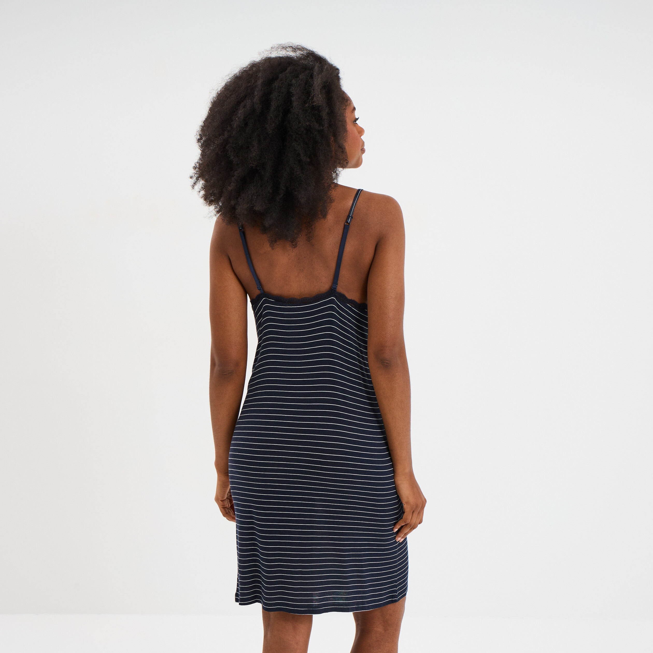 Nuisette courte à bretelles bleu marine femme