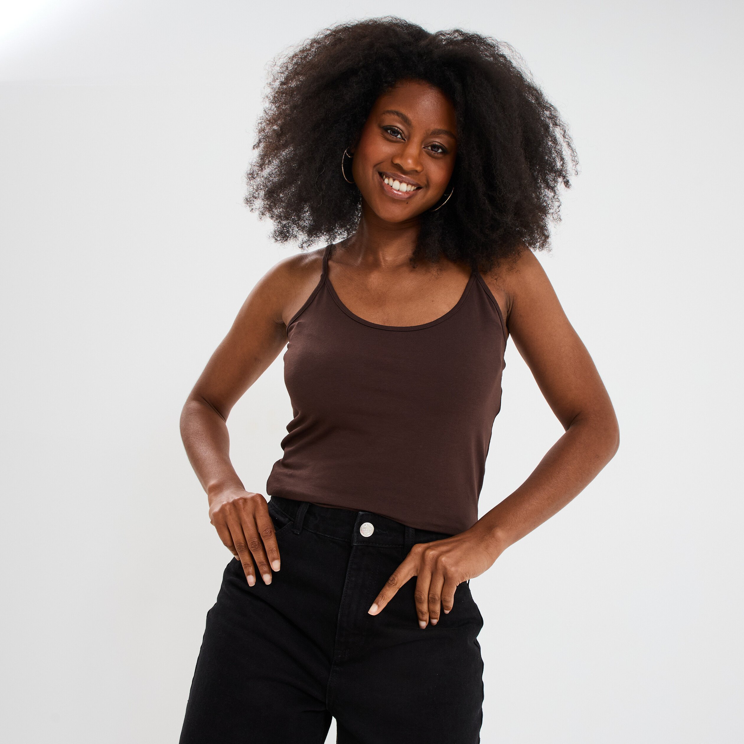 debardeur coton bretelles reglables marron fonce femme Débardeur coton bretelles réglables marron foncé femme
