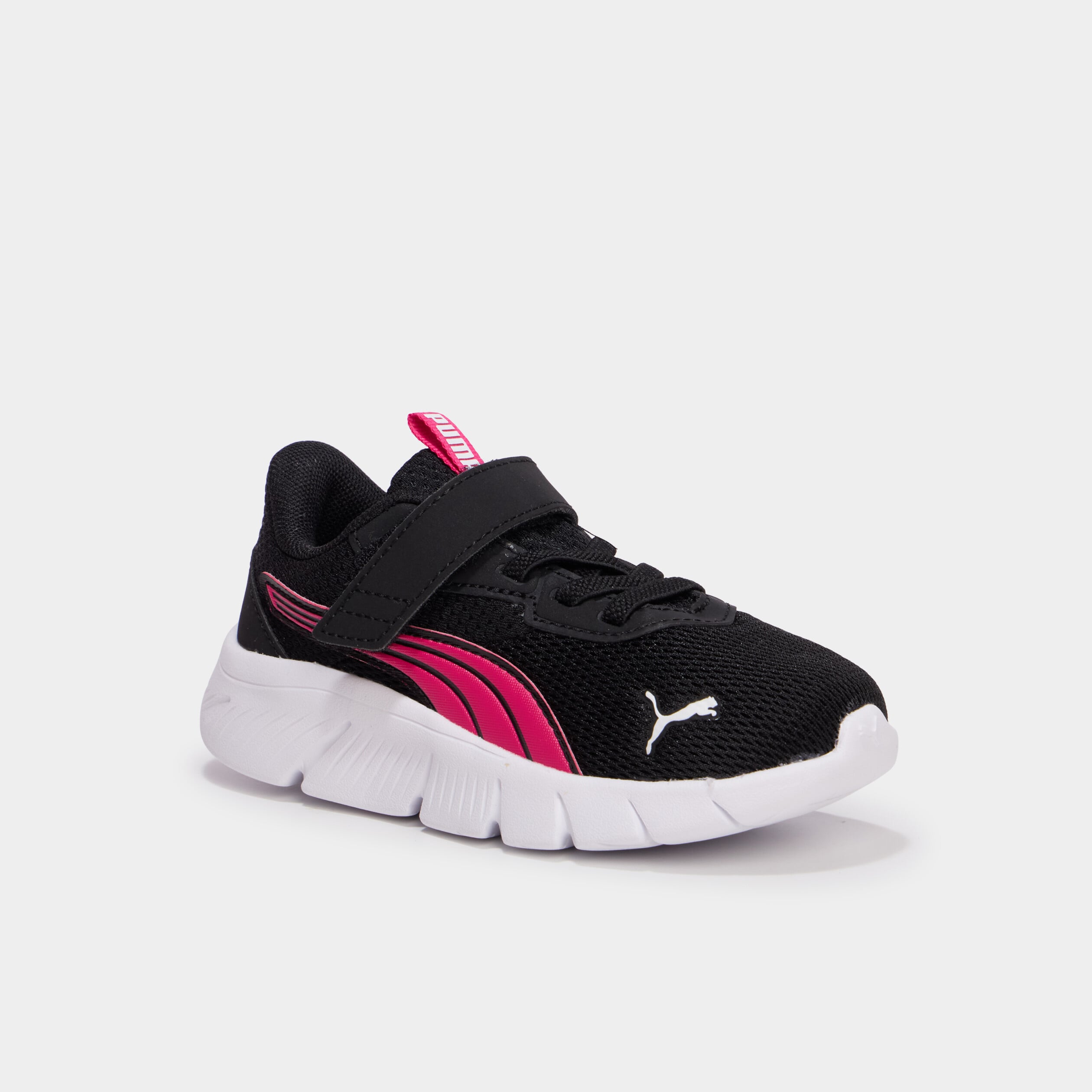 Baskets running scratchs Puma Flexfocus noir fille