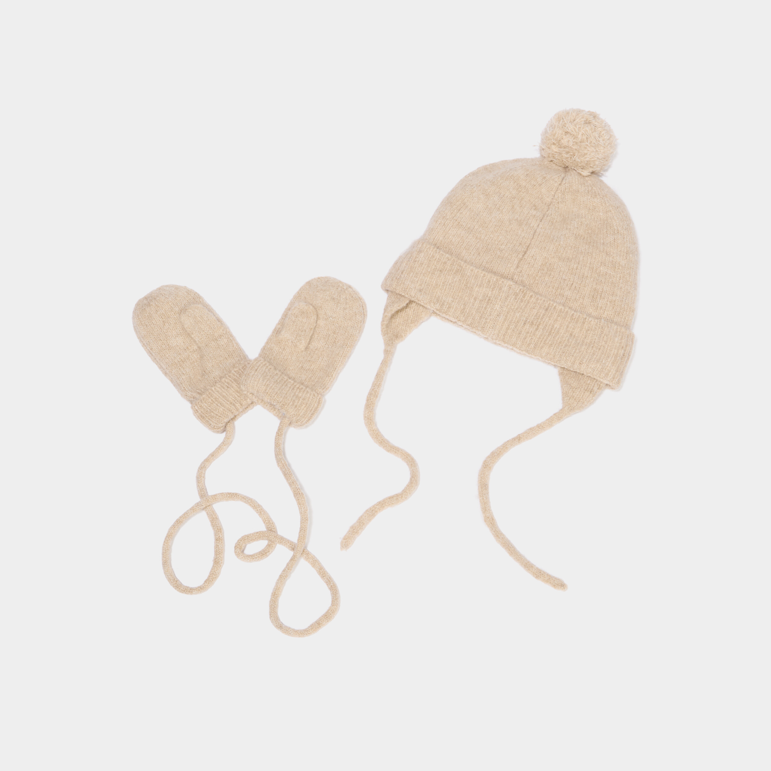 Ensemble bonnet et mouffles taupe b&eacute;b&eacute; gar&ccedil;on
