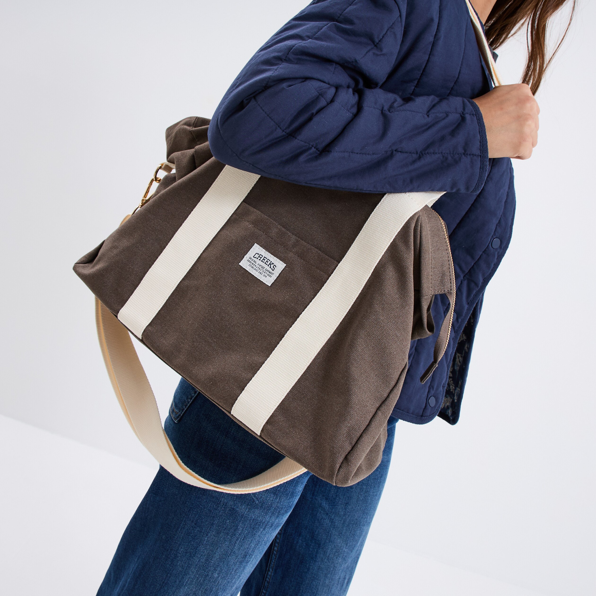 sac cabas avec bandouliere gris fonce femme Sac cabas avec bandoulière gris foncé femme