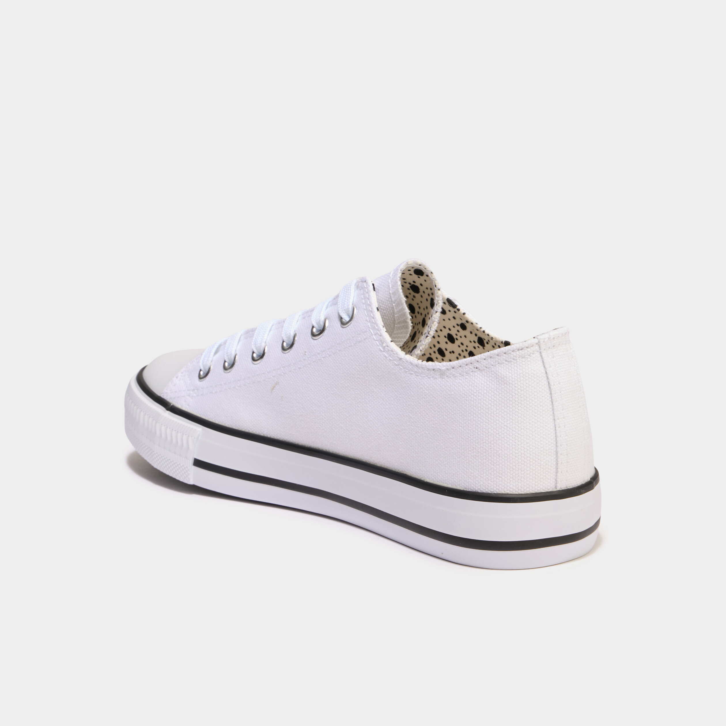 tennis basses en toile a lacets blanc femme Tennis basses en toile à lacets blanc femme