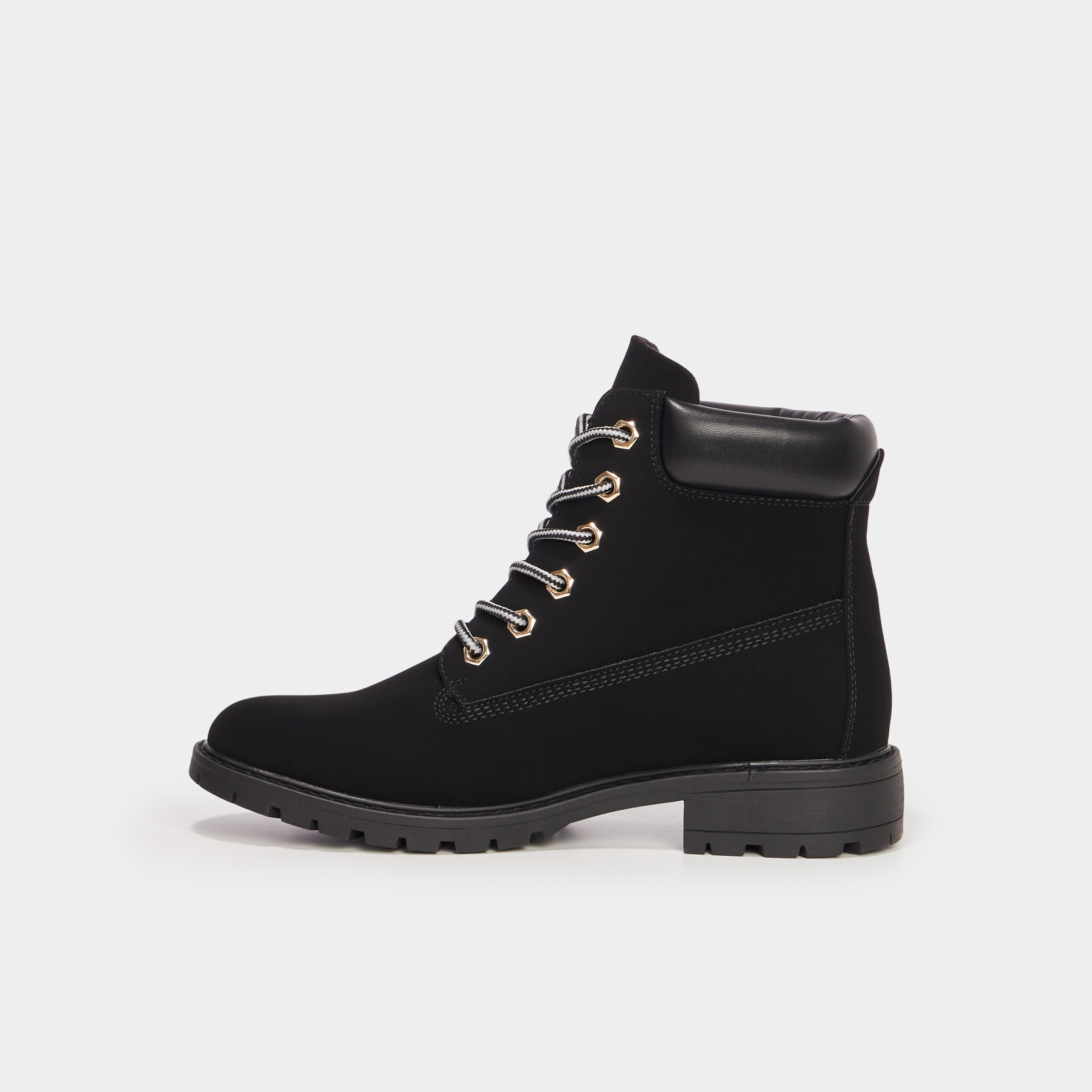 Bottines crant&eacute;es noir femme