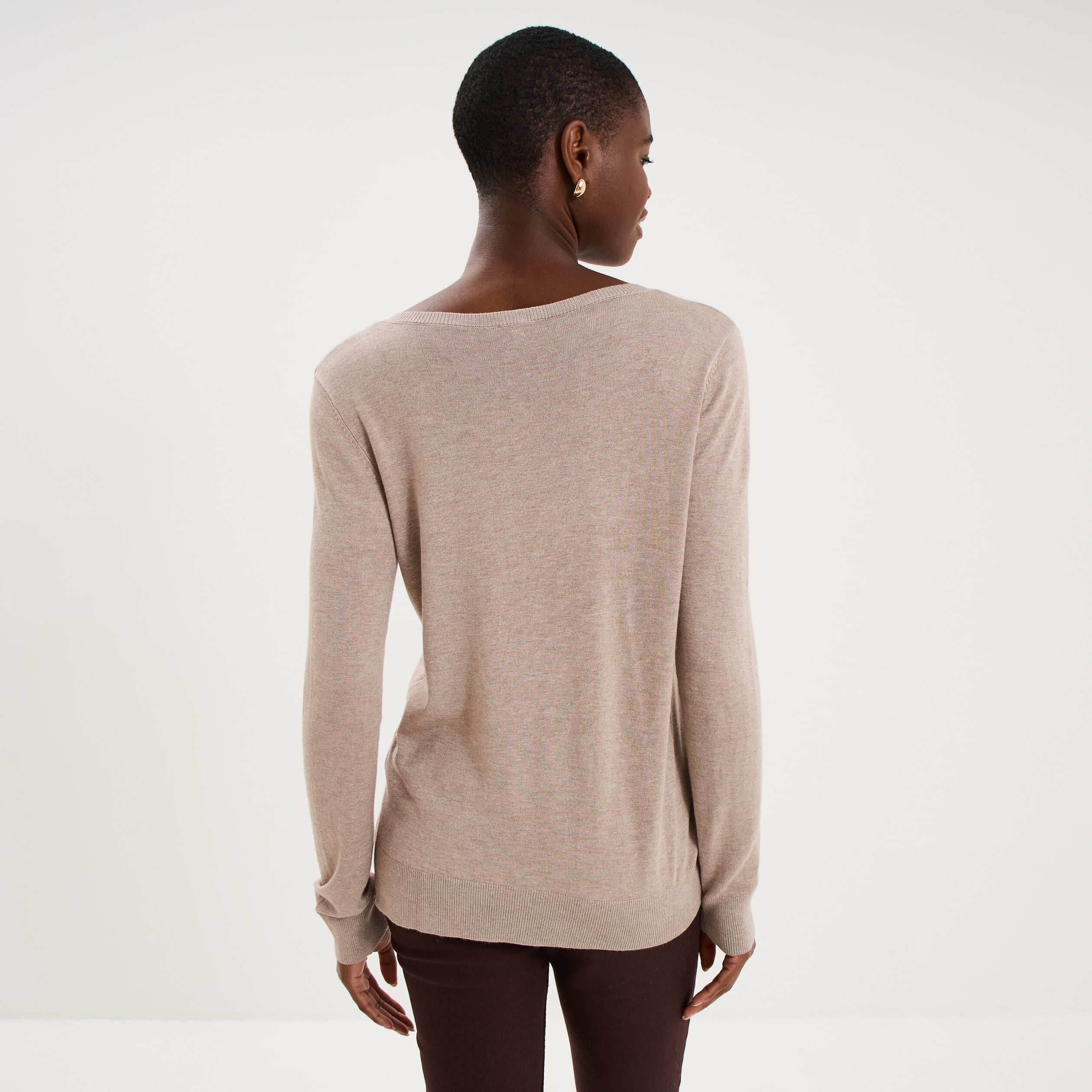 Pull col en V manches longues beige femme