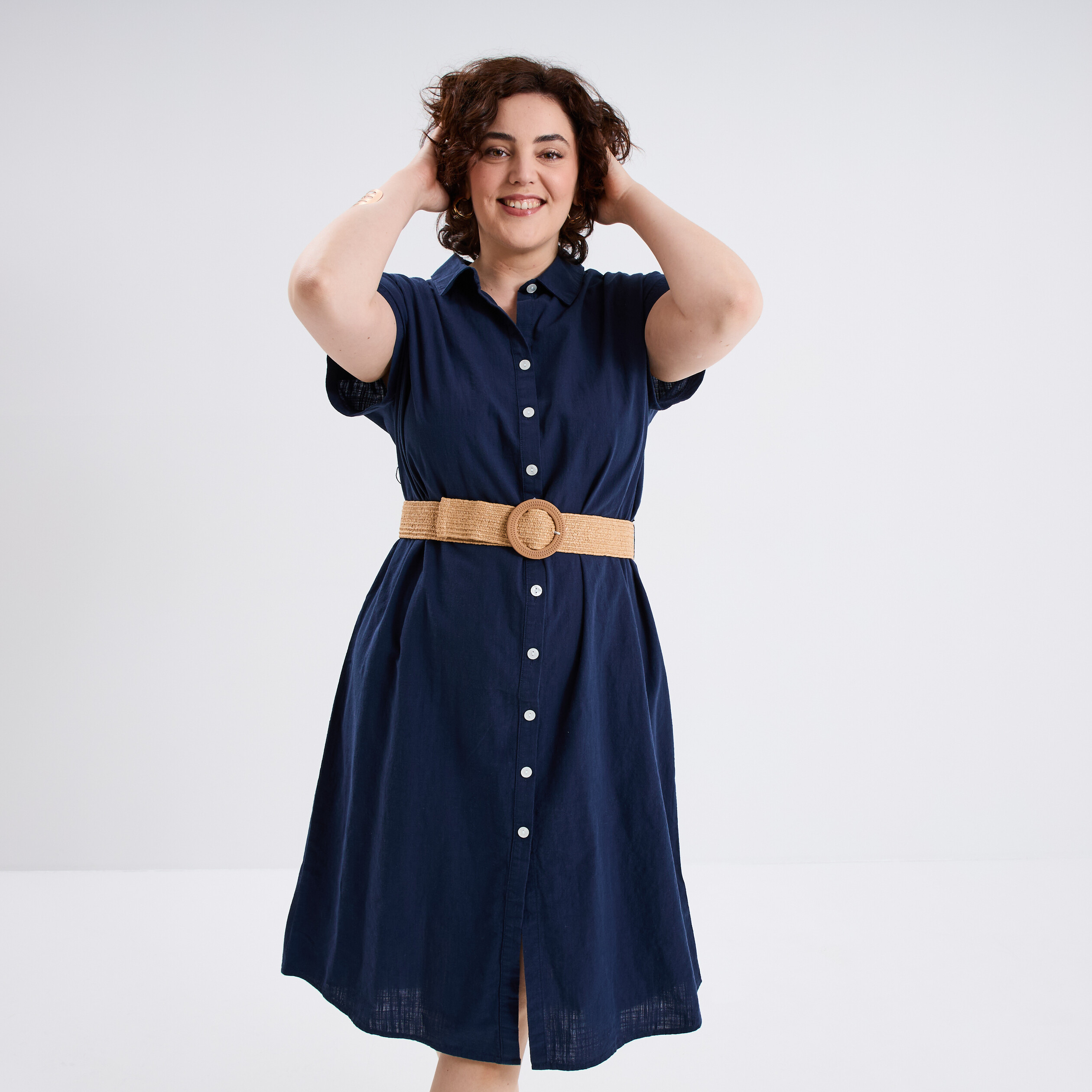 robe chemise ceinturee coton bleu fonce femmegt Robe chemise ceinturée coton bleu foncé femme grande taille