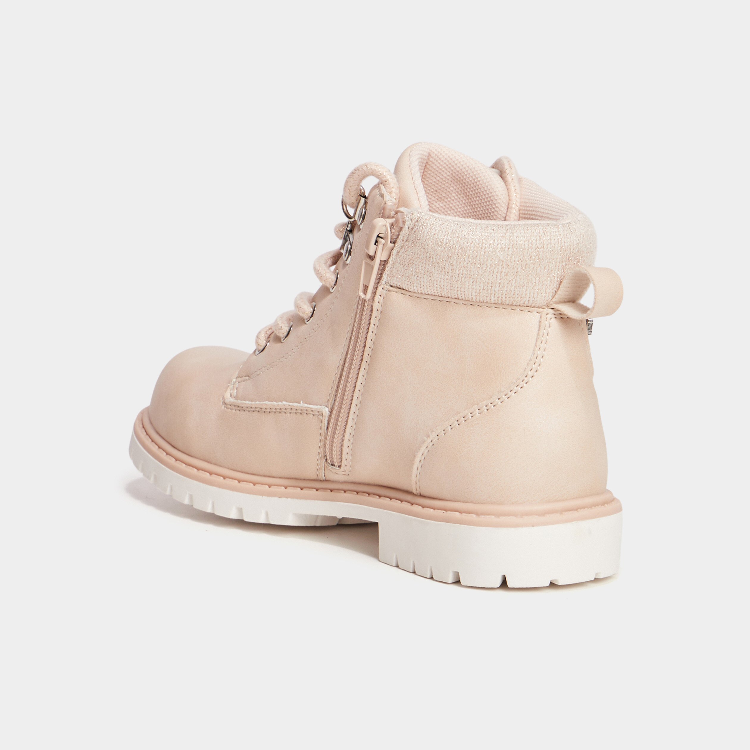 boots crantees a lacets trappeur rose clair fille Boots crantées à lacets Trappeur rose clair fille