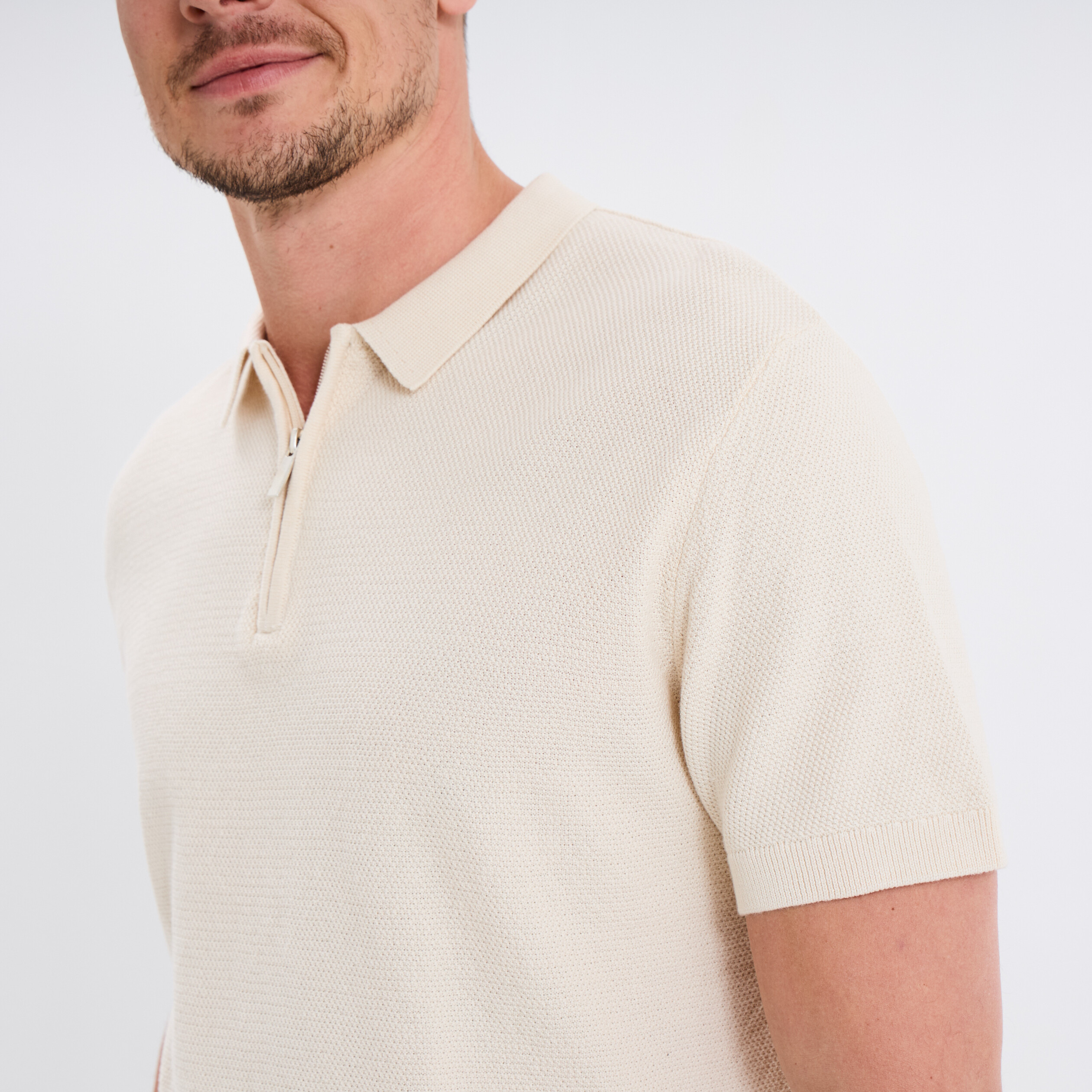 Polo col zipp&eacute; manches courtes coton ecru homme