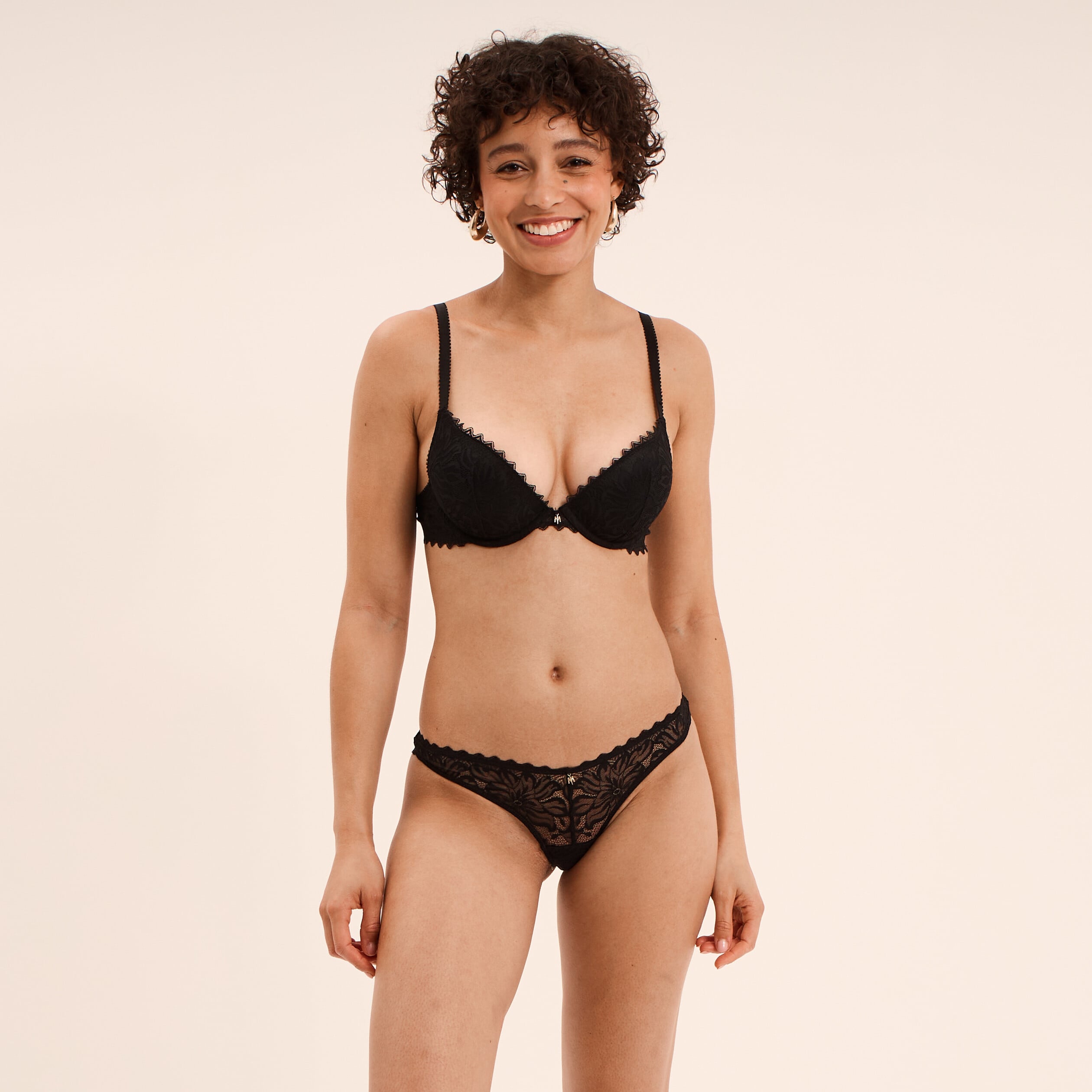 Soutien-gorge push up dentelle noir femme