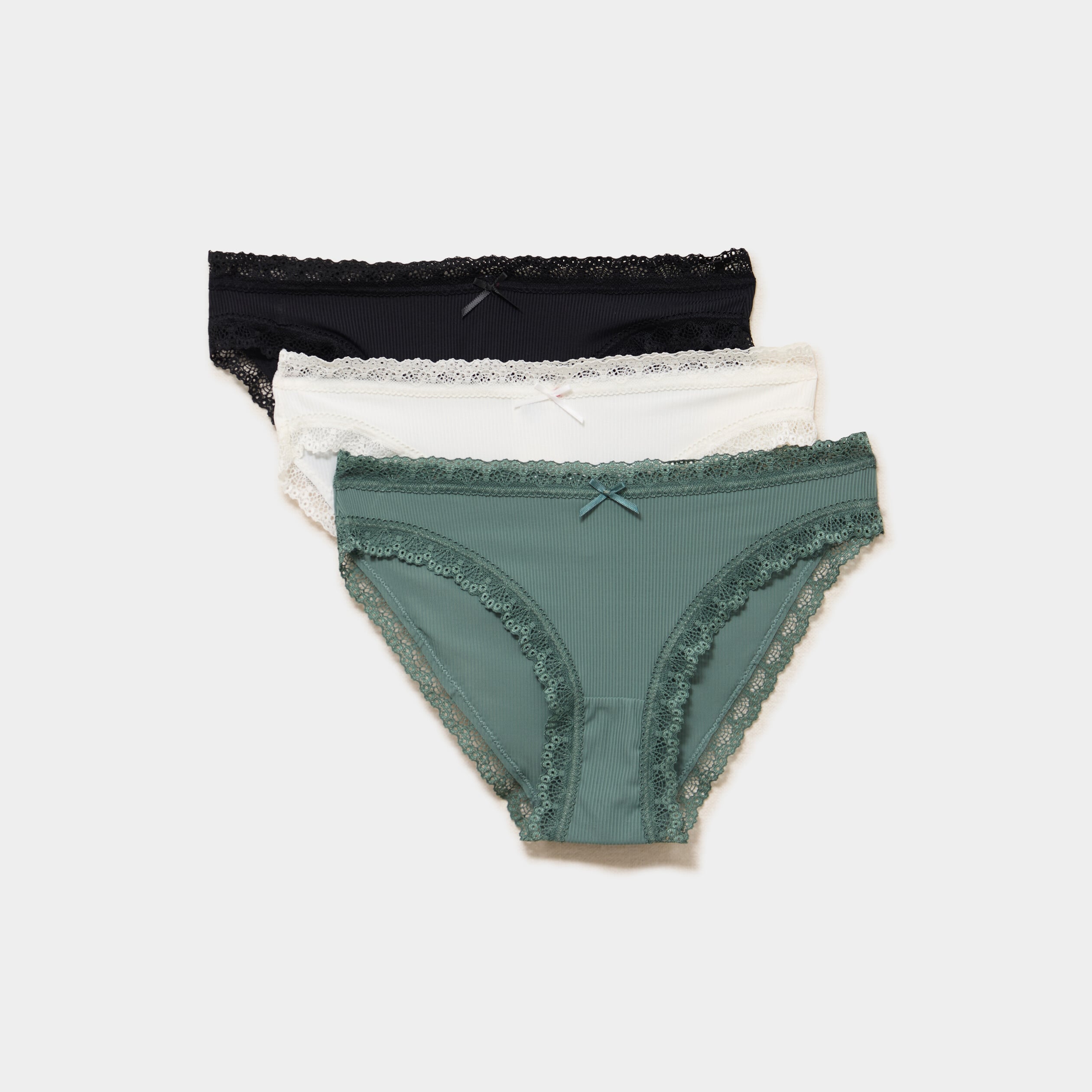 Lot 3 culottes avec dentelle vert femme