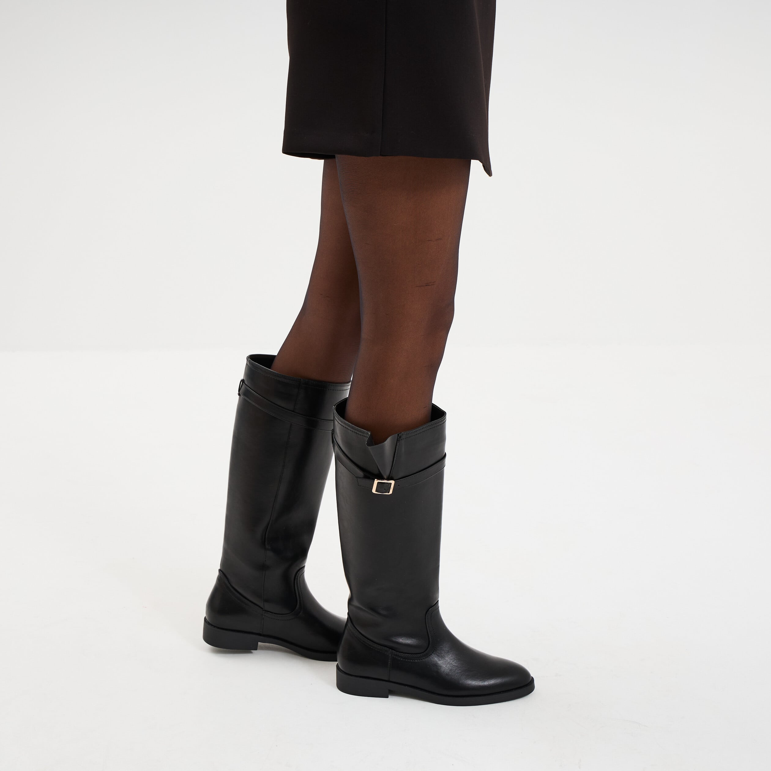 Bottes hautes avec boucles noir femme