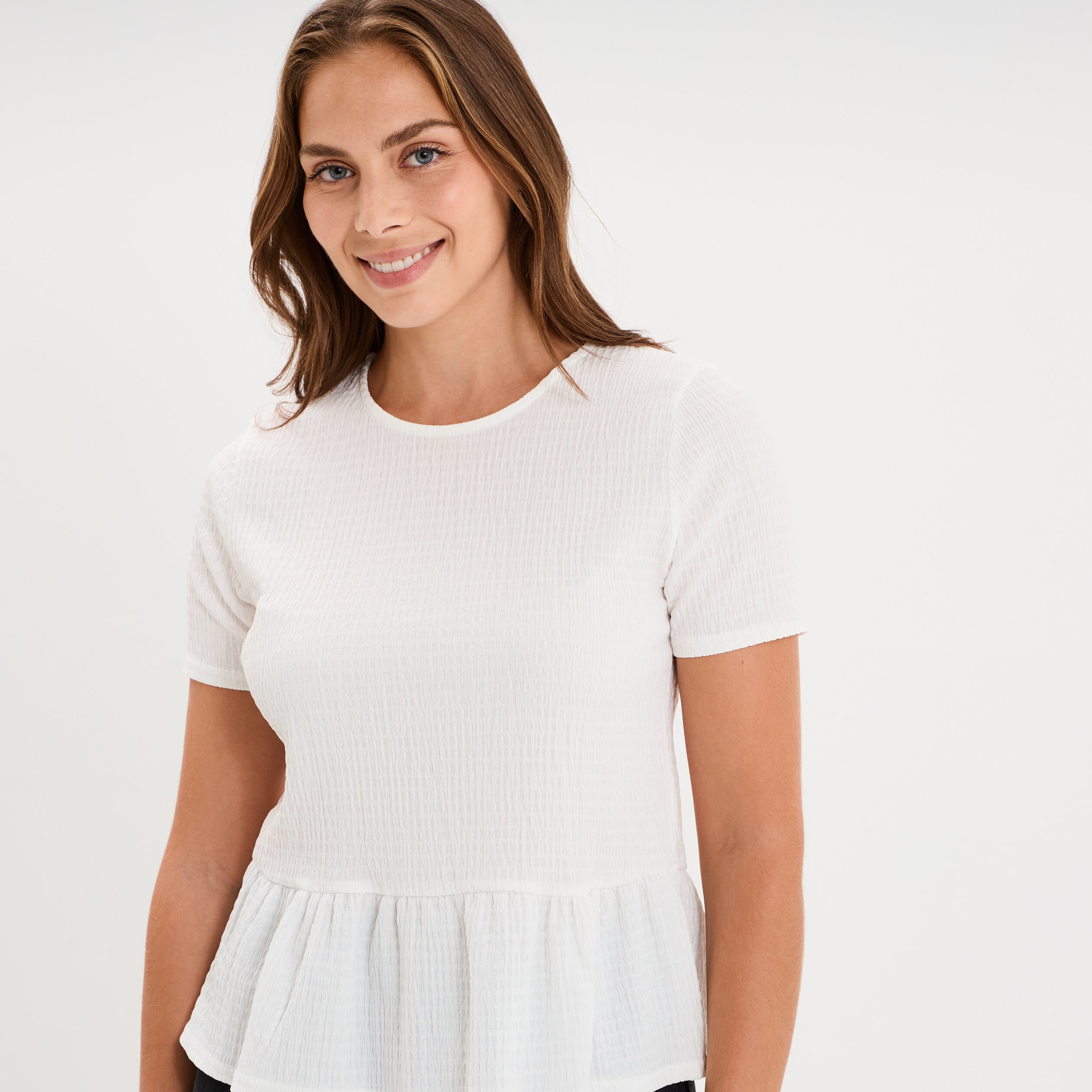 T-shirt gaufr&eacute; taille &agrave; volants blanc femme