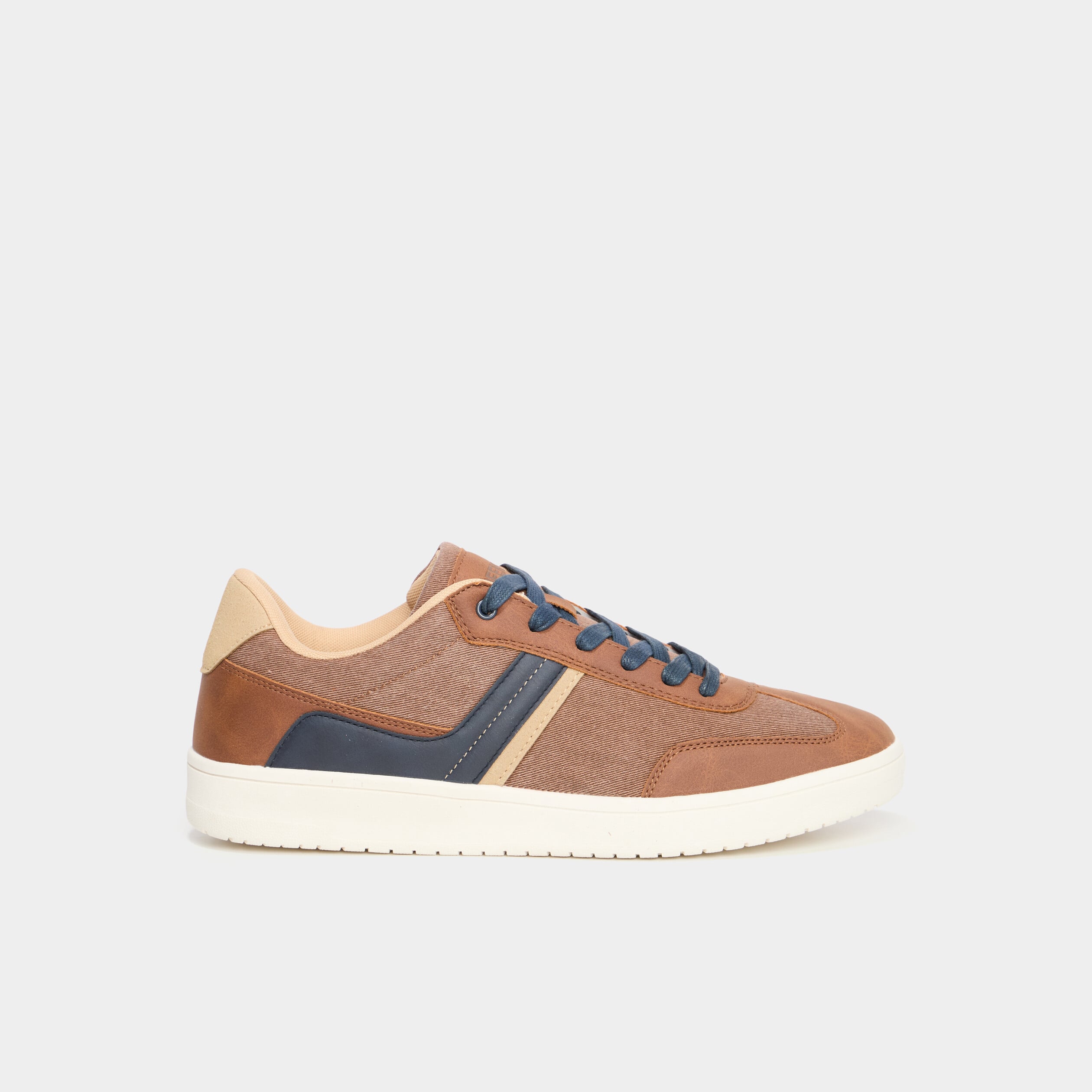 Tennis basses &agrave; lacets marron clair homme