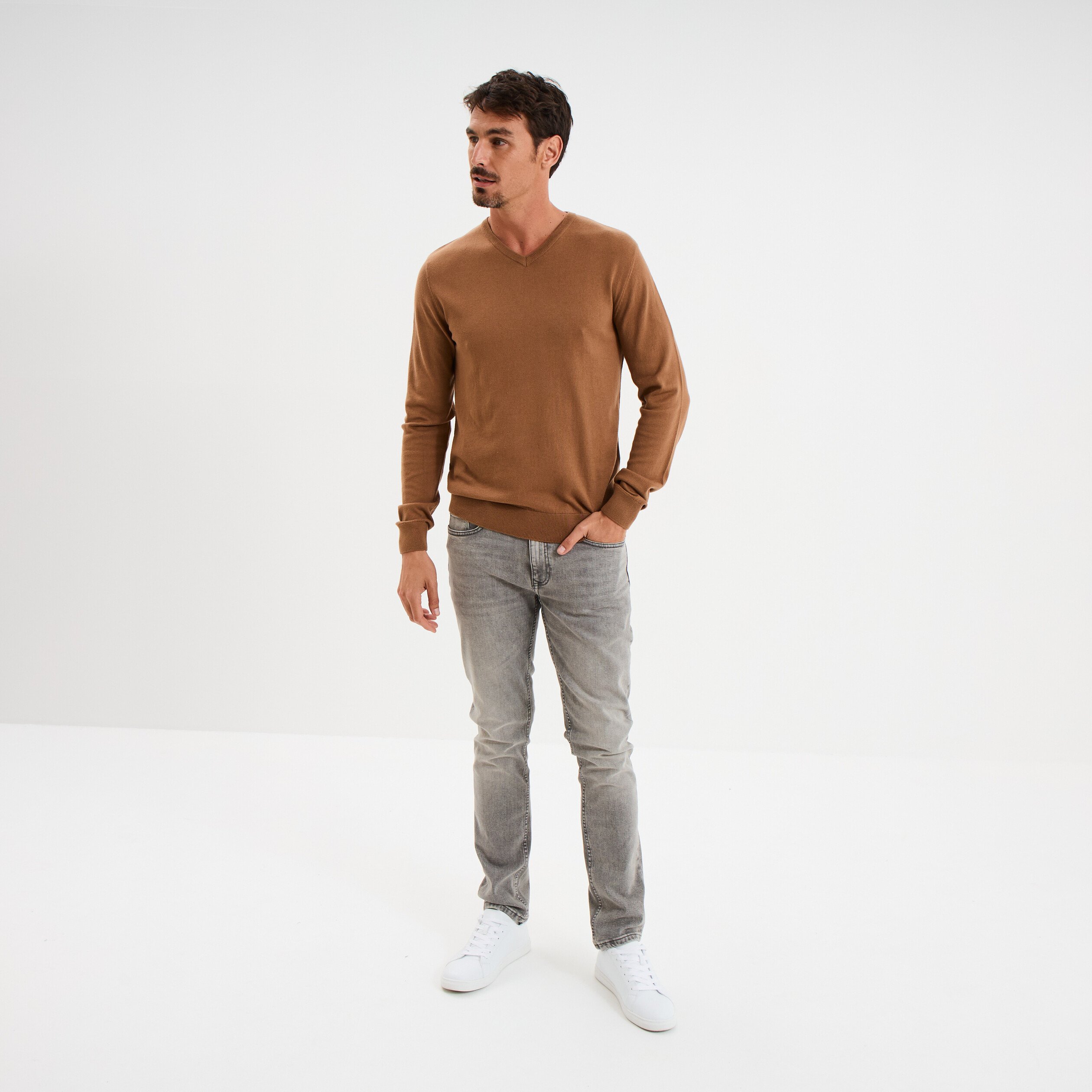 pull jersey avec col en v marron homme Pull jersey avec col en V marron homme