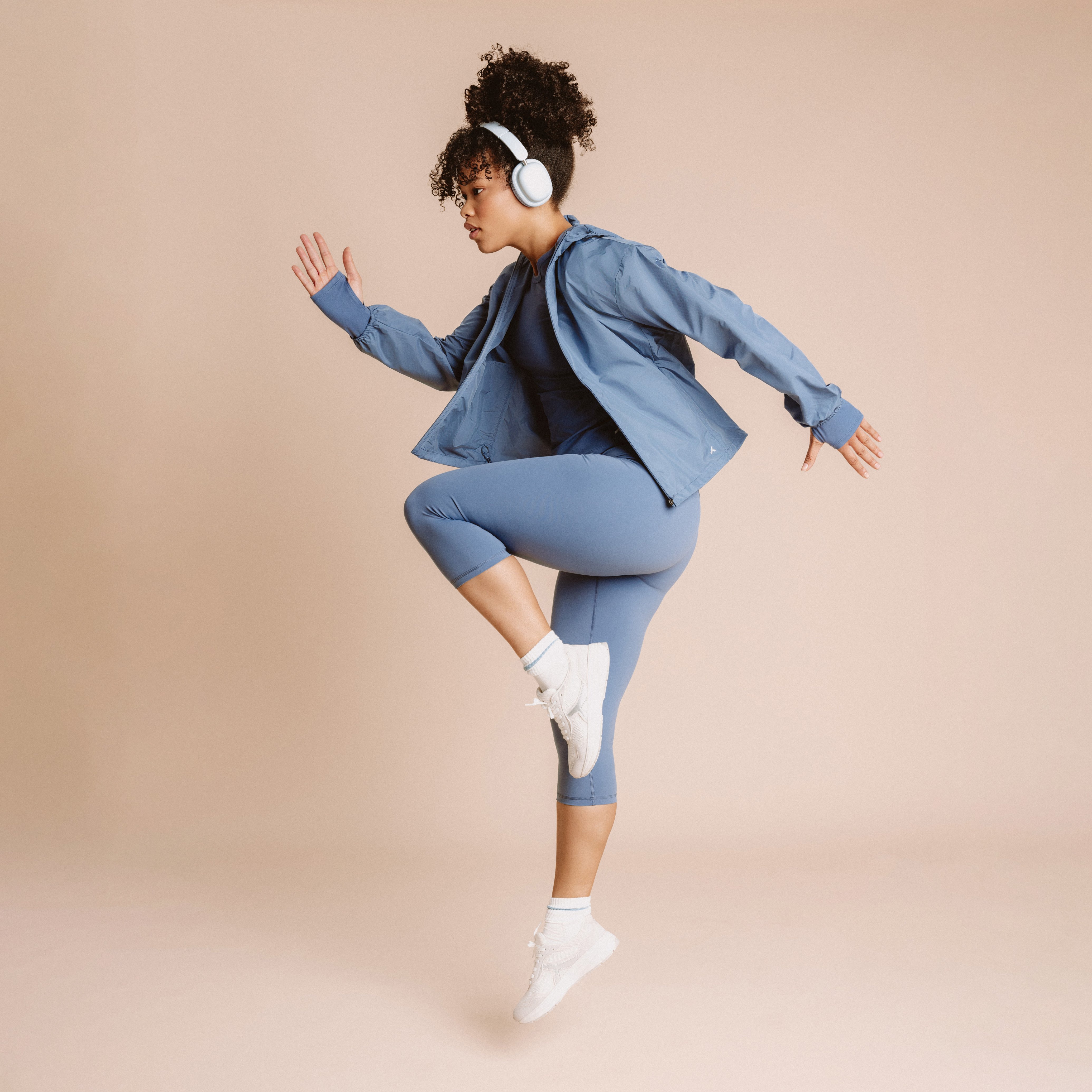 Legging corsaire de sport stretch bleu fonc&eacute; femme